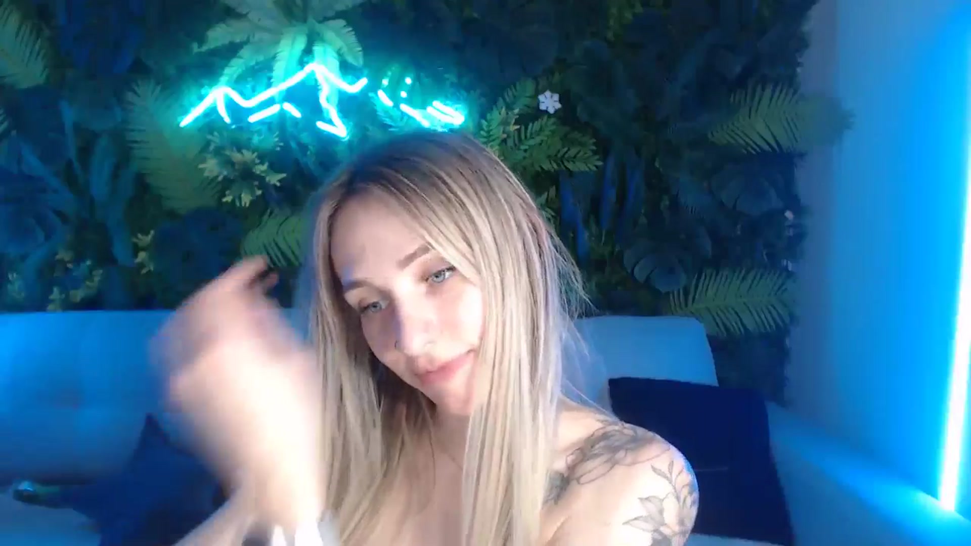 Gallery image thumbnail from Horny_Blond's myfreecams stream on, 06/24/2024, 14:02 image 14 of 20