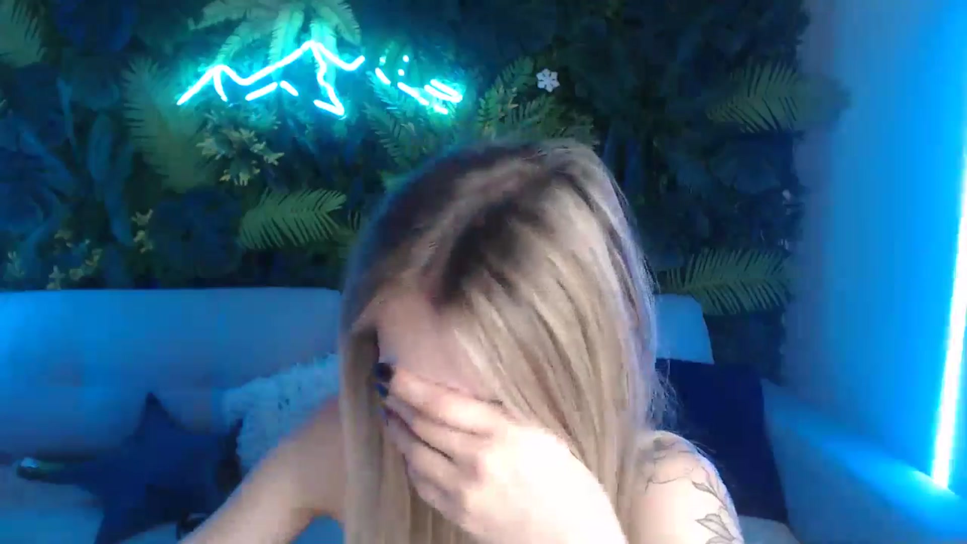 Gallery image thumbnail from Horny_Blond's myfreecams stream on, 06/24/2024, 14:02 image 16 of 20