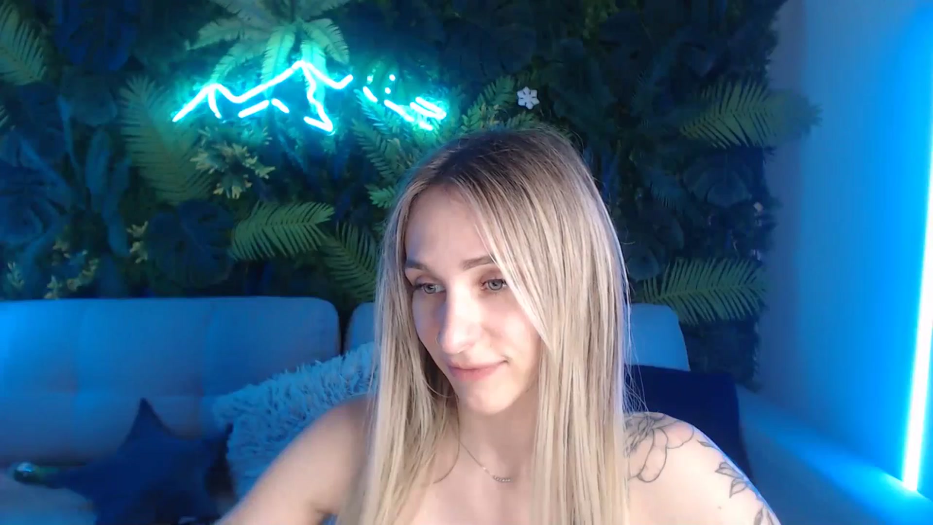 Gallery image thumbnail from Horny_Blond's myfreecams stream on, 06/24/2024, 14:02 image 11 of 20