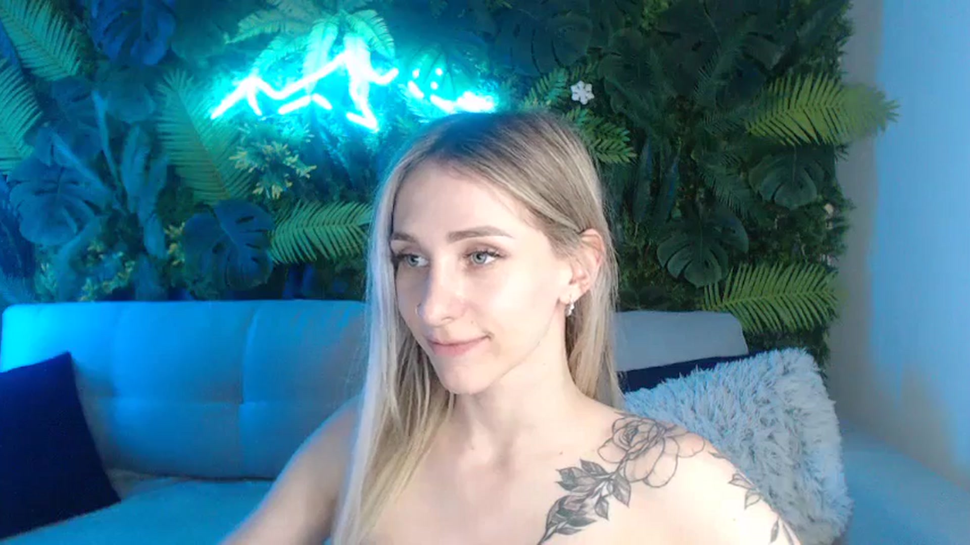 Gallery image thumbnail from Horny_Blond's myfreecams stream on, 06/25/2024, 11:31 image 9 of 20