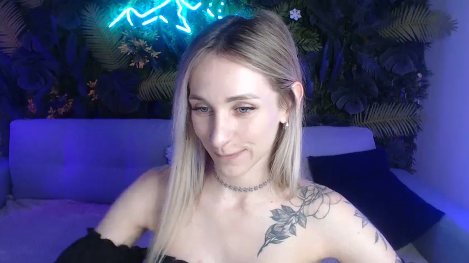 Gallery image thumbnail from Horny_Blond's myfreecams stream on, 06/26/2024, 08:50 image 3 of 20
