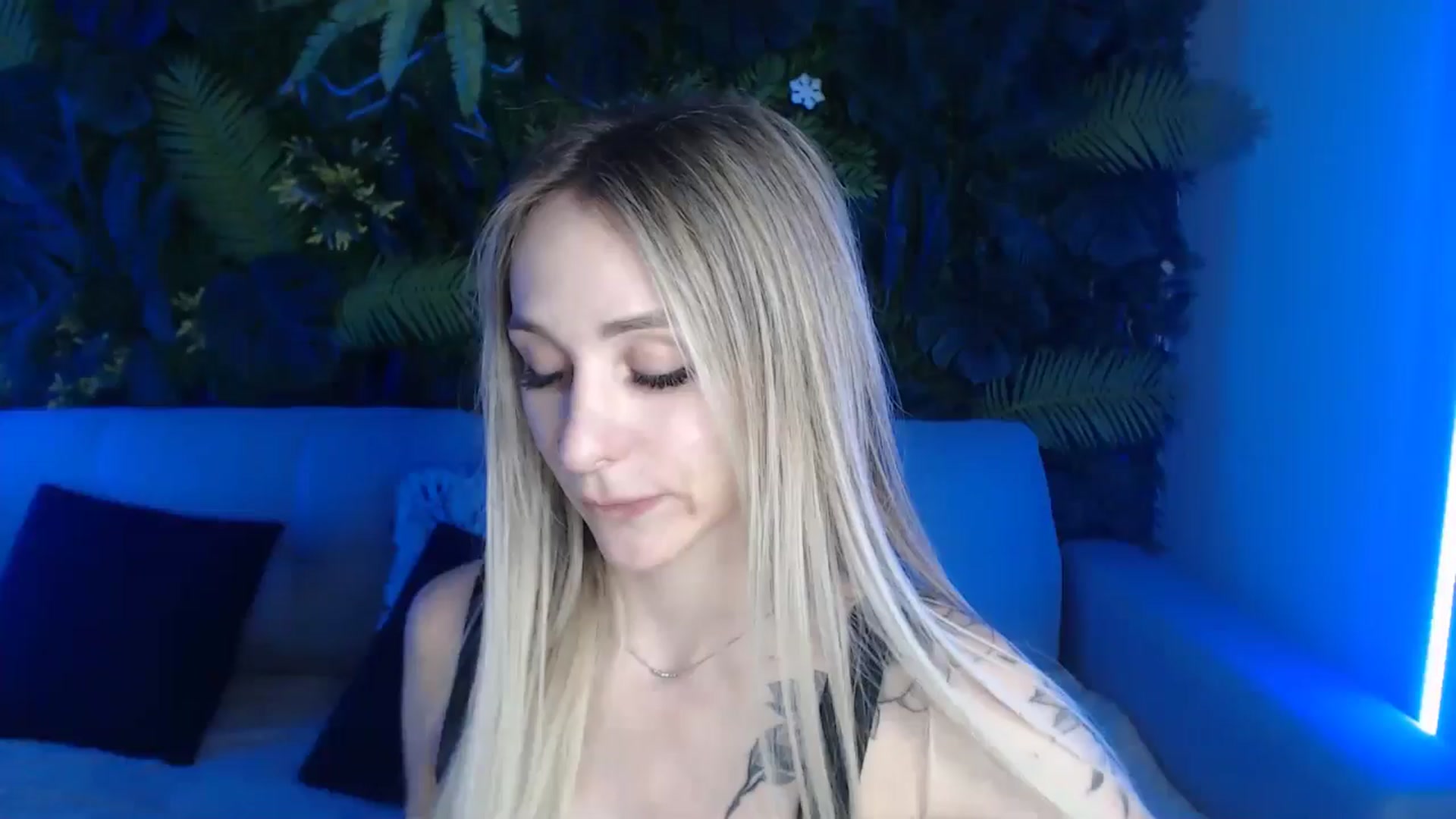 Gallery image thumbnail from Horny_Blond's myfreecams stream on, 06/29/2024, 09:35 image 11 of 20
