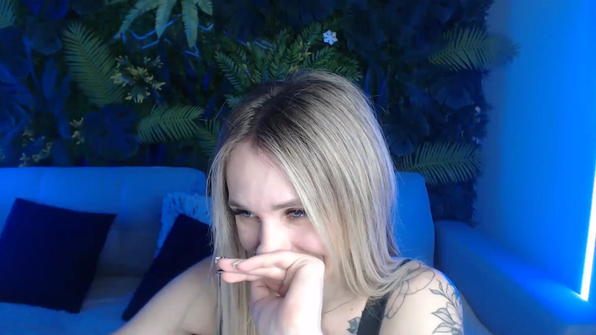 Gallery image thumbnail from Horny_Blond's myfreecams stream on, 06/29/2024, 09:35 image 2 of 20