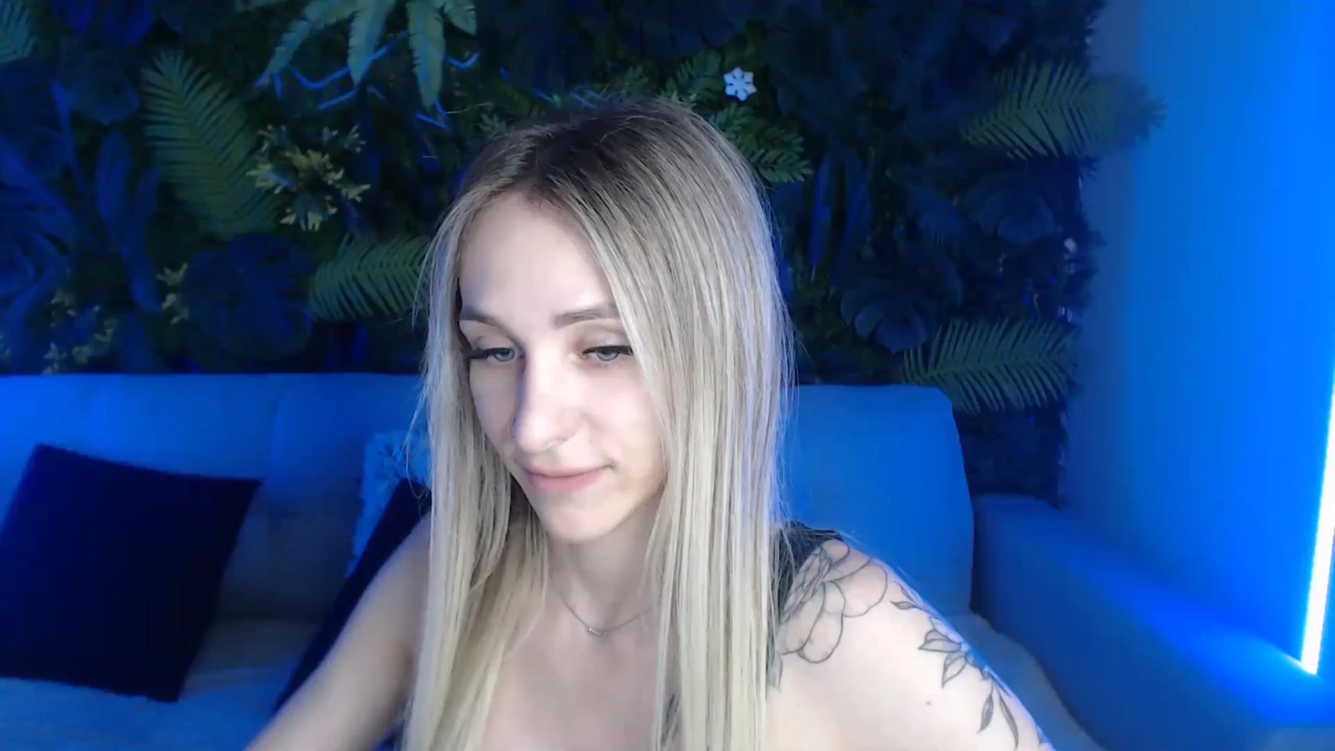 Gallery image thumbnail from Horny_Blond's myfreecams stream on, 06/29/2024, 09:35 image 7 of 20