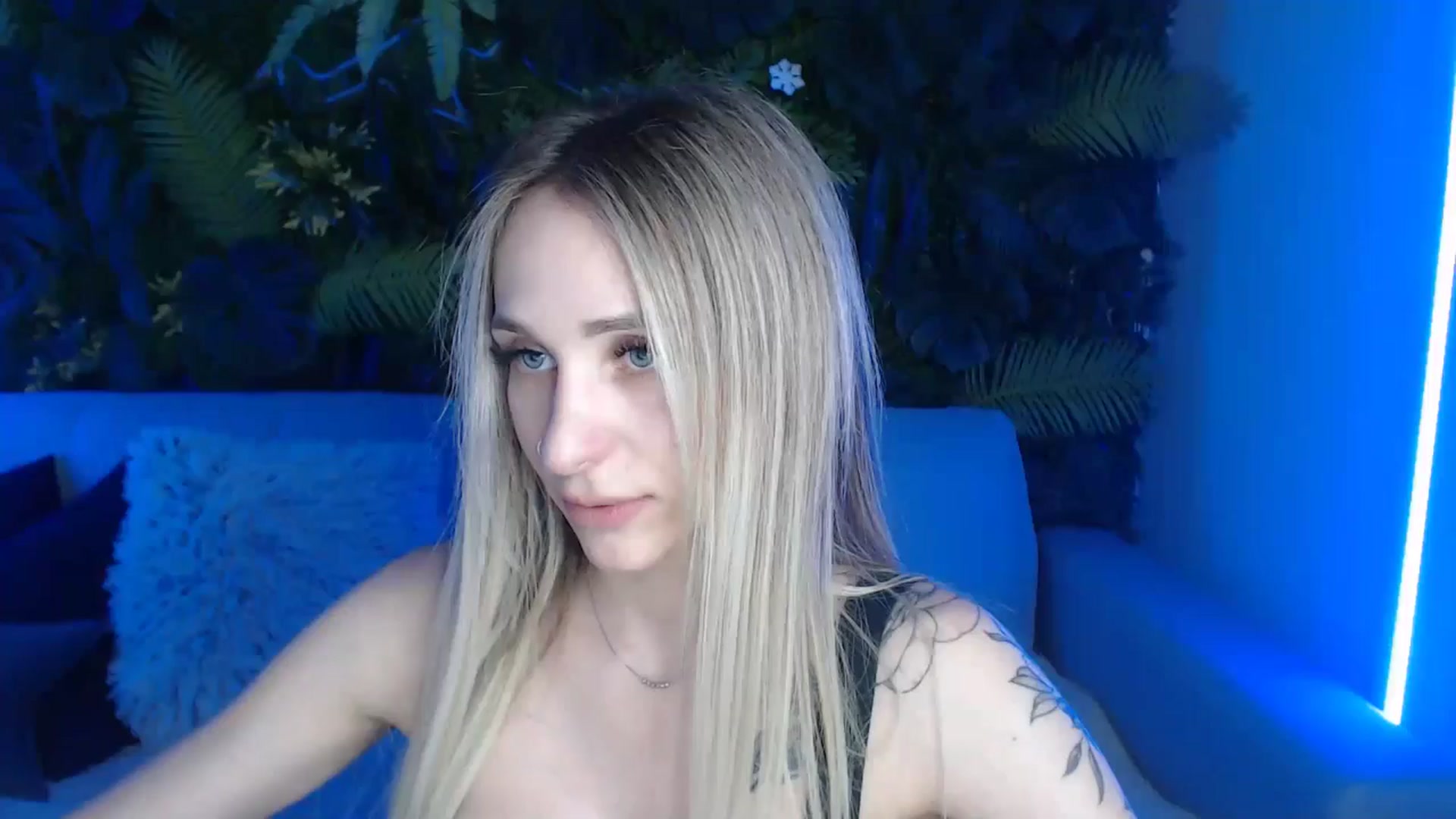 Gallery image thumbnail from Horny_Blond's myfreecams stream on, 06/29/2024, 09:52 image 5 of 20