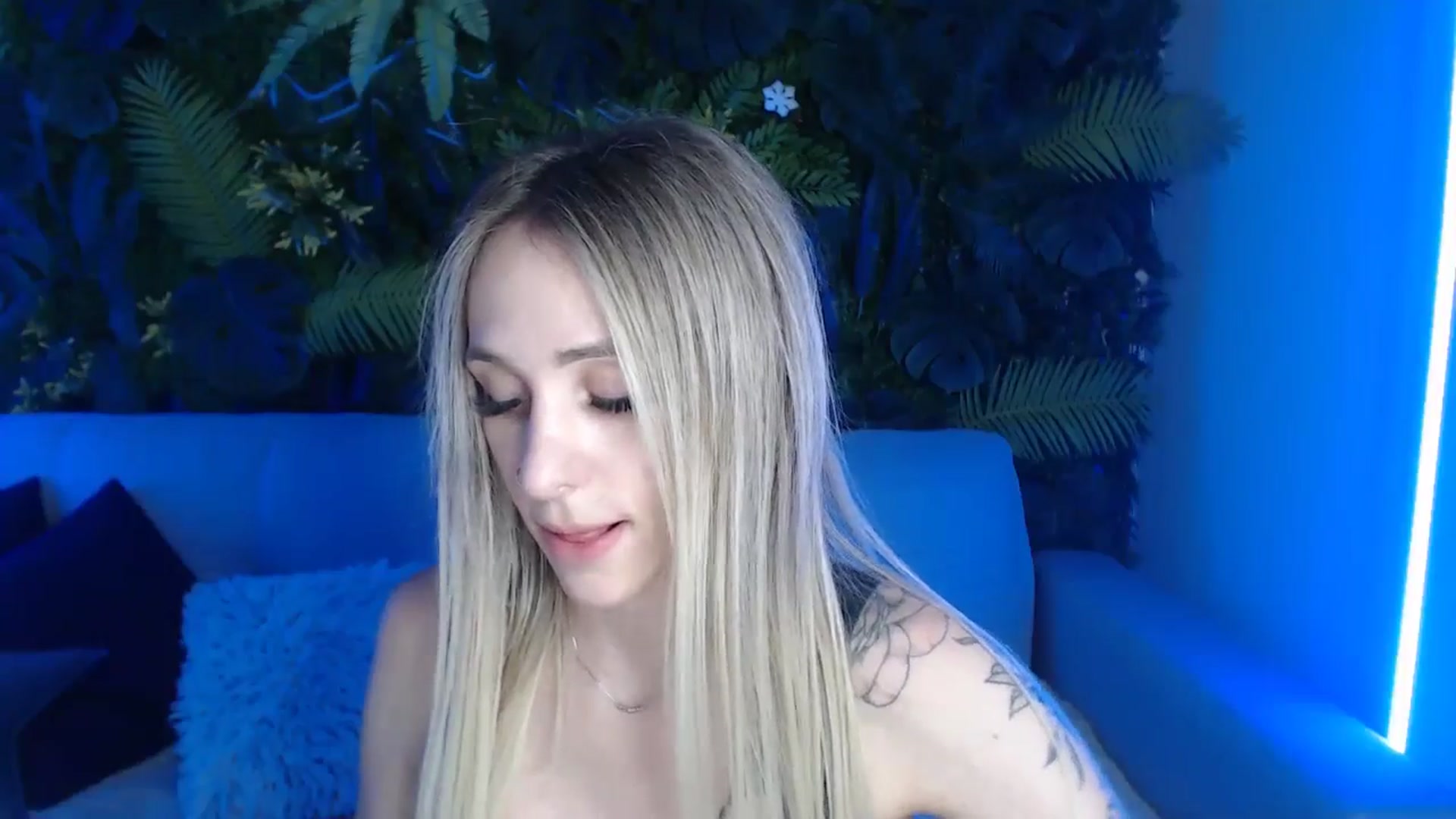 Gallery image thumbnail from Horny_Blond's myfreecams stream on, 06/29/2024, 10:59 image 2 of 20