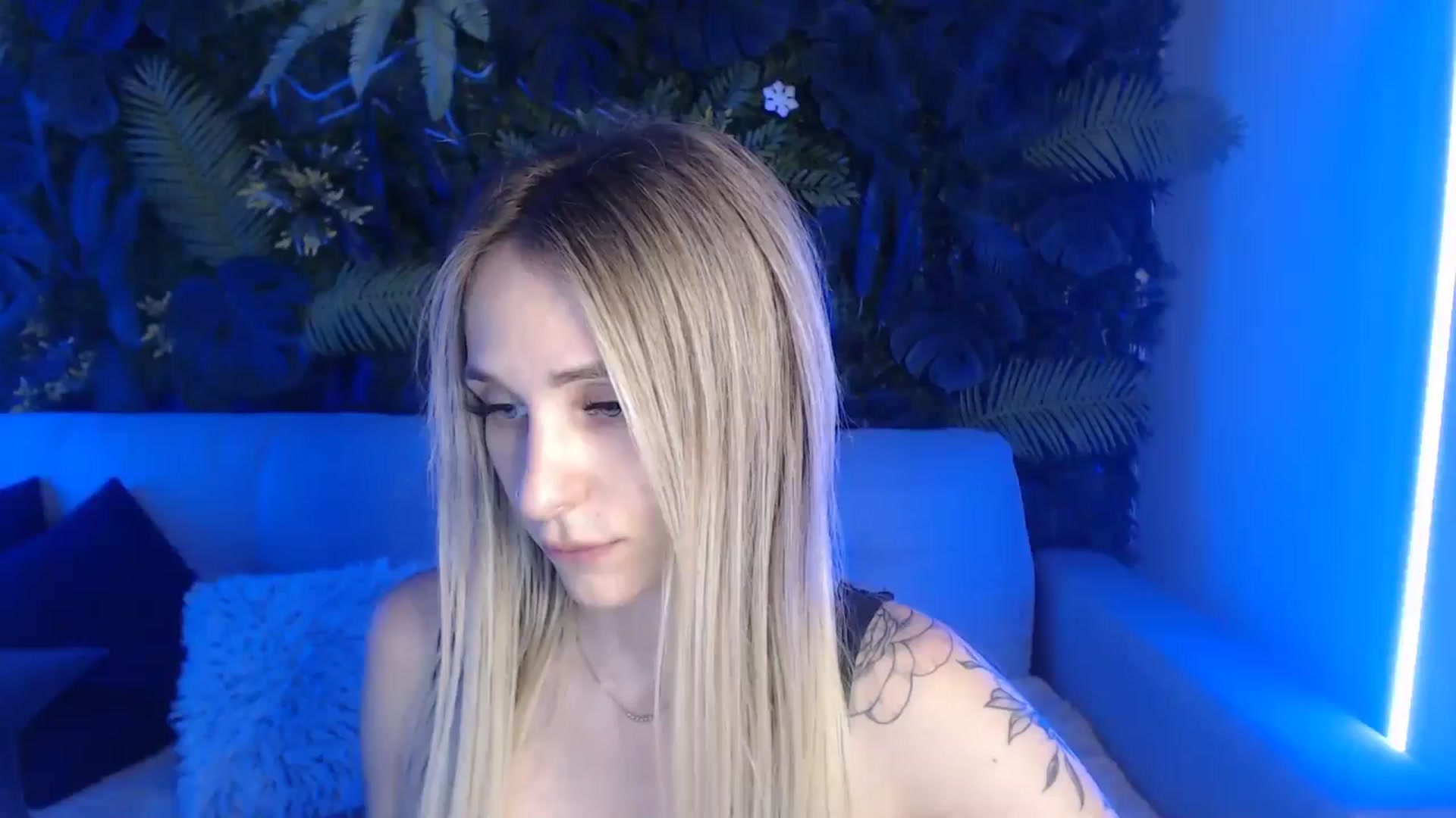 Gallery image thumbnail from Horny_Blond's myfreecams stream on, 06/29/2024, 10:59 image 1 of 20