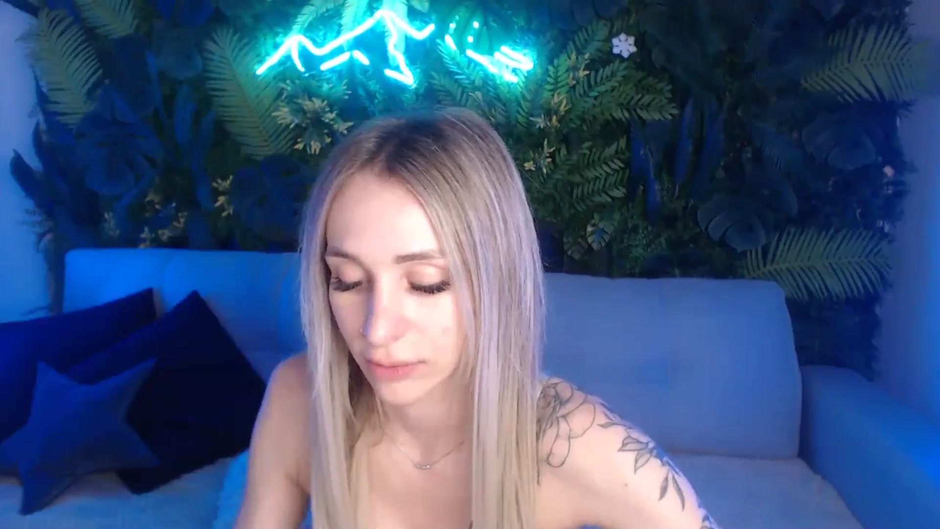 Gallery image thumbnail from Horny_Blond's myfreecams stream on, 06/30/2024, 09:04 image 8 of 20