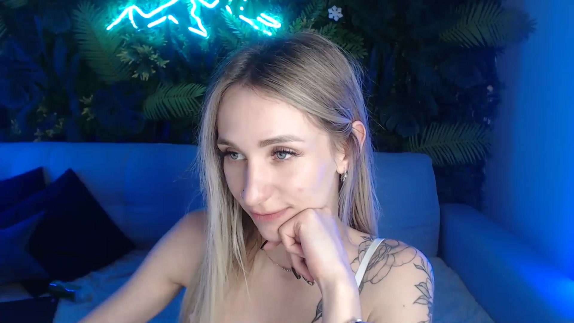 Gallery image thumbnail from Horny_Blond's myfreecams stream on, 06/30/2024, 10:31 image 19 of 20