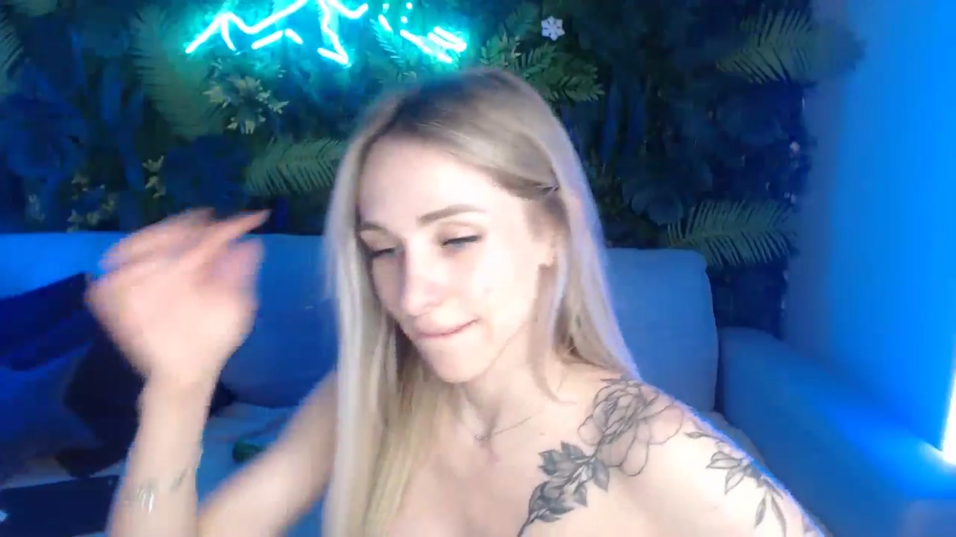 Gallery image thumbnail from Horny_Blond's myfreecams stream on, 06/30/2024, 11:17 image 7 of 20