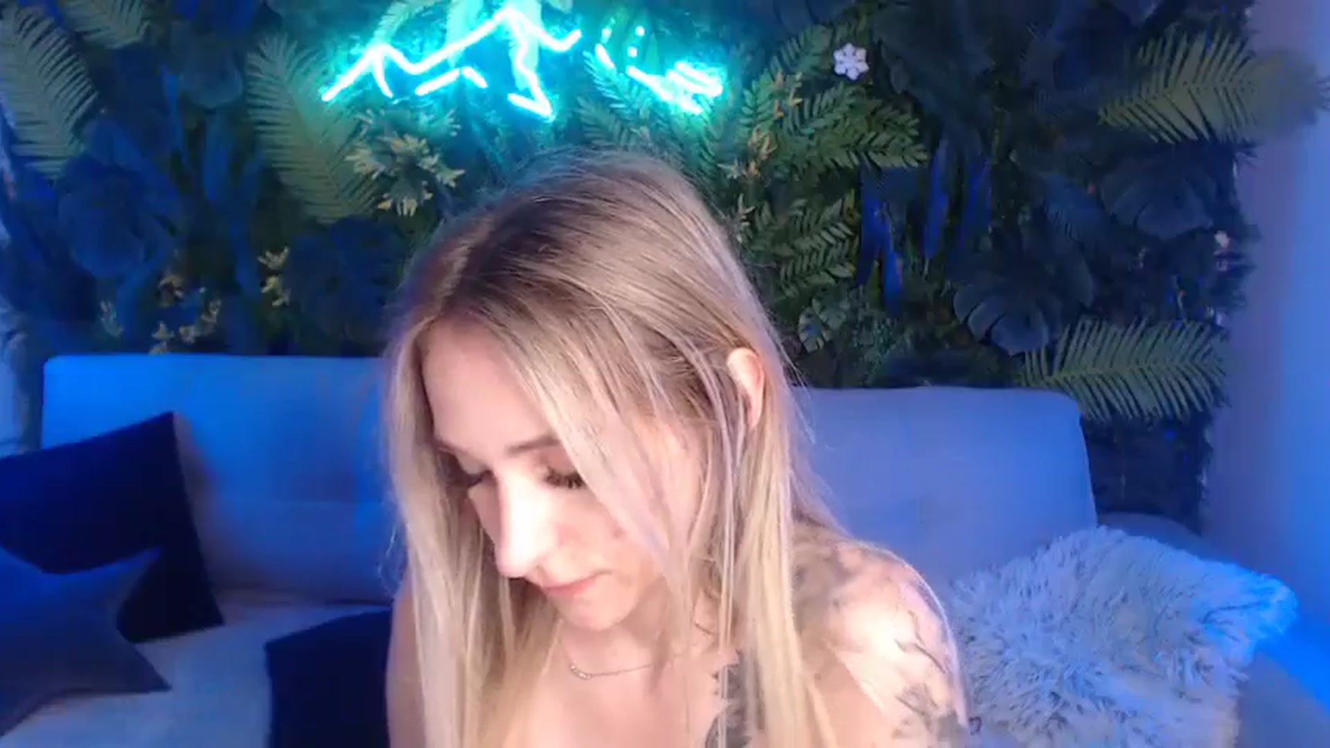 Gallery image thumbnail from Horny_Blond's myfreecams stream on, 07/01/2024, 10:39 image 3 of 20