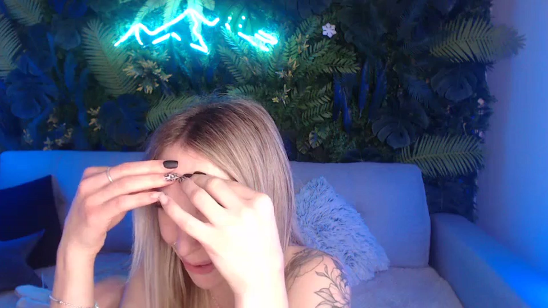 Gallery image thumbnail from Horny_Blond's myfreecams stream on, 07/01/2024, 12:58 image 14 of 20