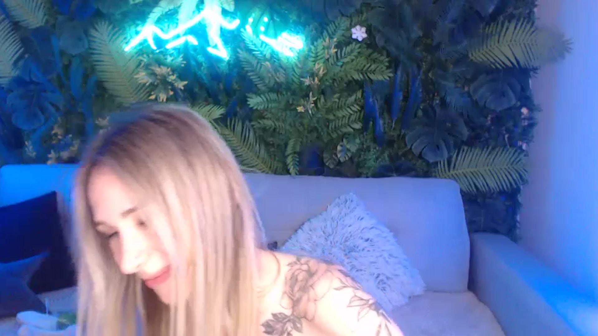 Gallery image thumbnail from Horny_Blond's myfreecams stream on, 07/01/2024, 12:58 image 15 of 20