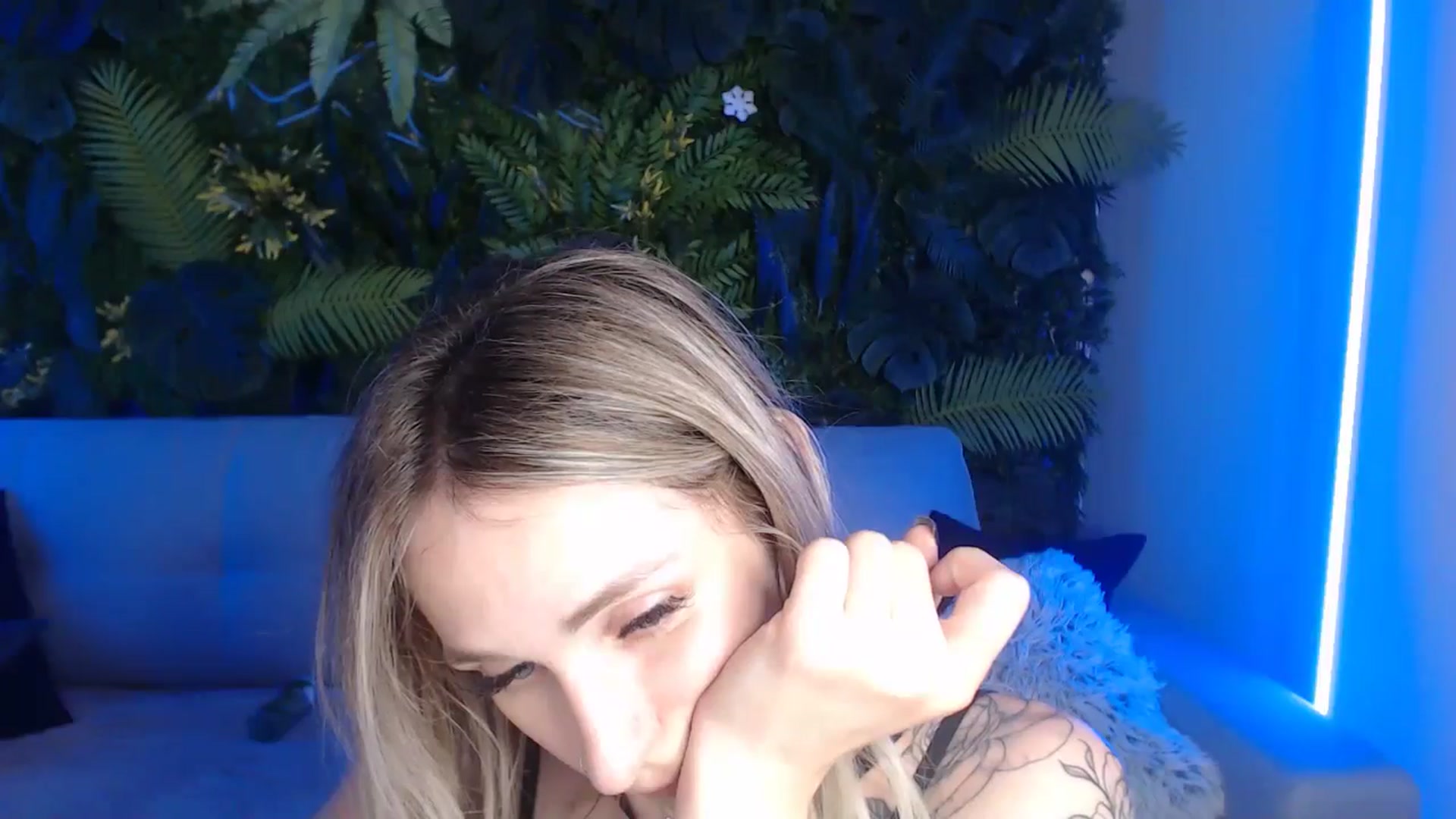 Gallery image thumbnail from Horny_Blond's myfreecams stream on, 07/02/2024, 13:47 image 2 of 20
