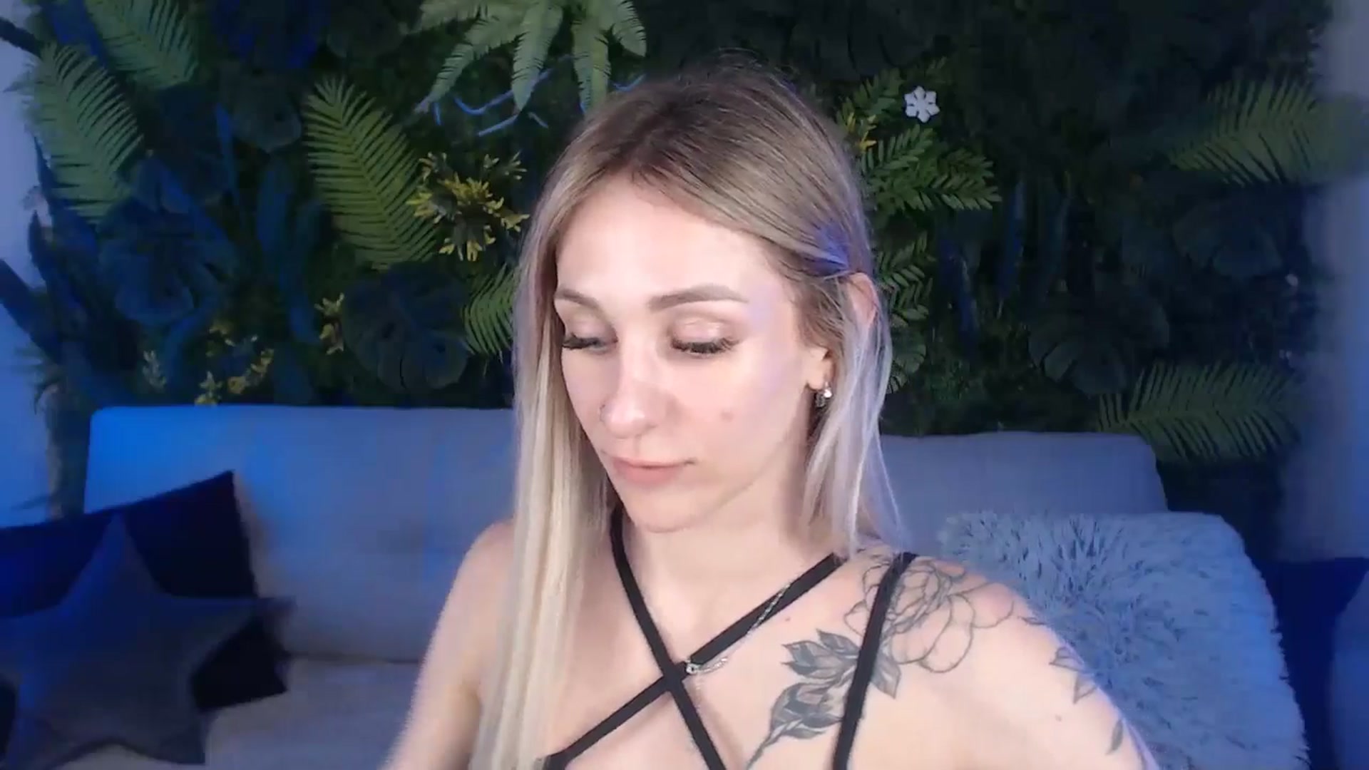Gallery image thumbnail from Horny_Blond's myfreecams stream on, 07/05/2024, 08:55 image 18 of 20