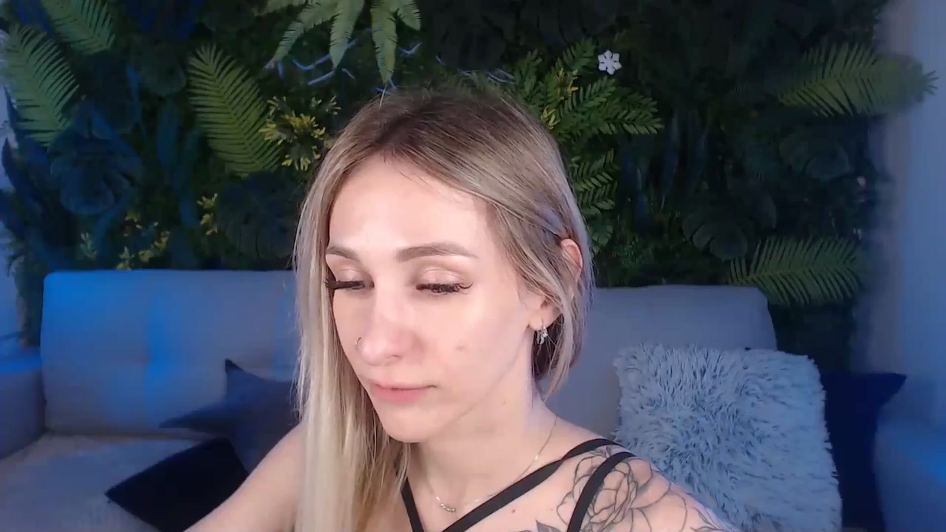 Gallery image thumbnail from Horny_Blond's myfreecams stream on, 07/05/2024, 13:21 image 3 of 20
