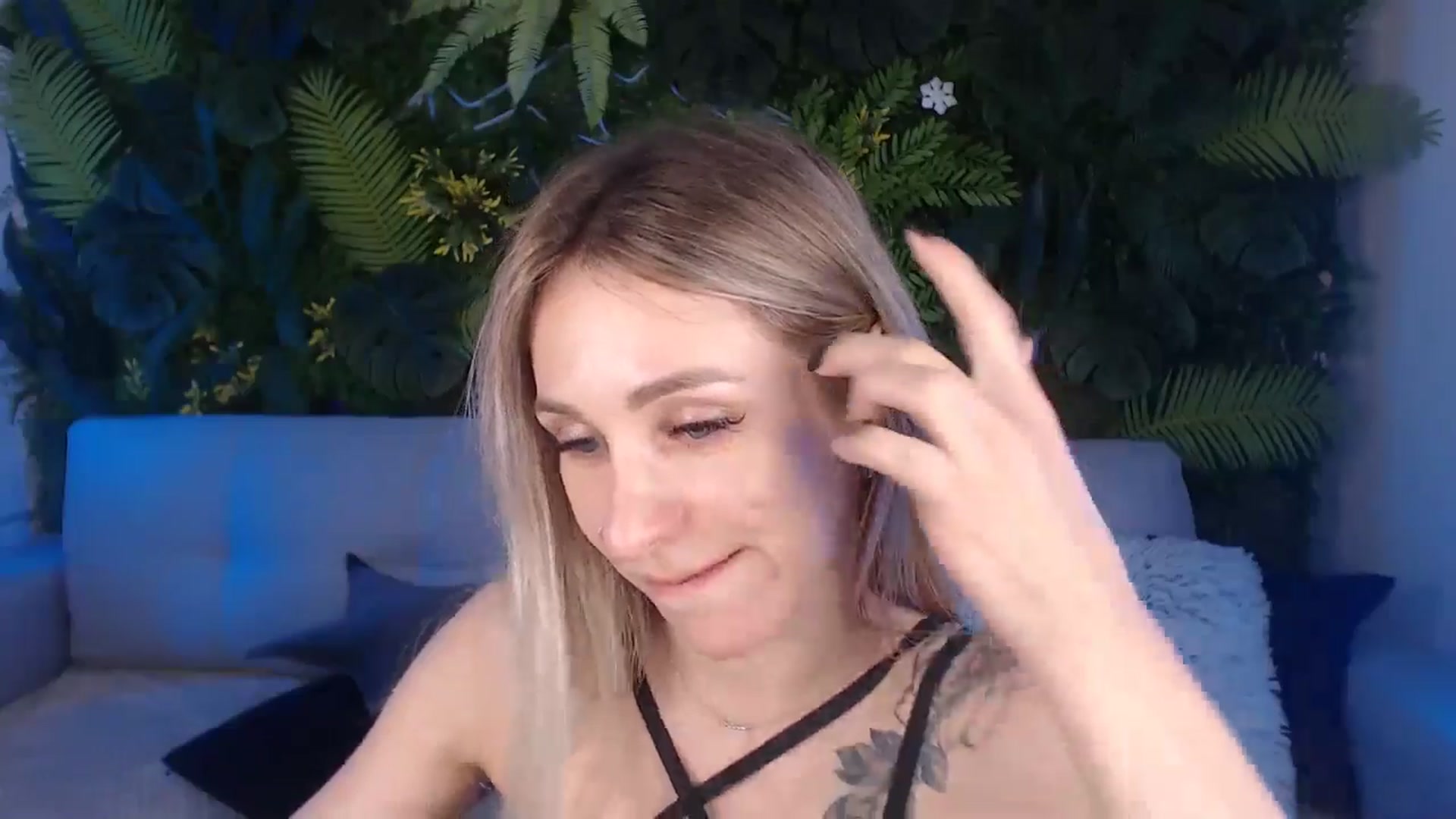 Gallery image thumbnail from Horny_Blond's myfreecams stream on, 07/05/2024, 13:21 image 4 of 20