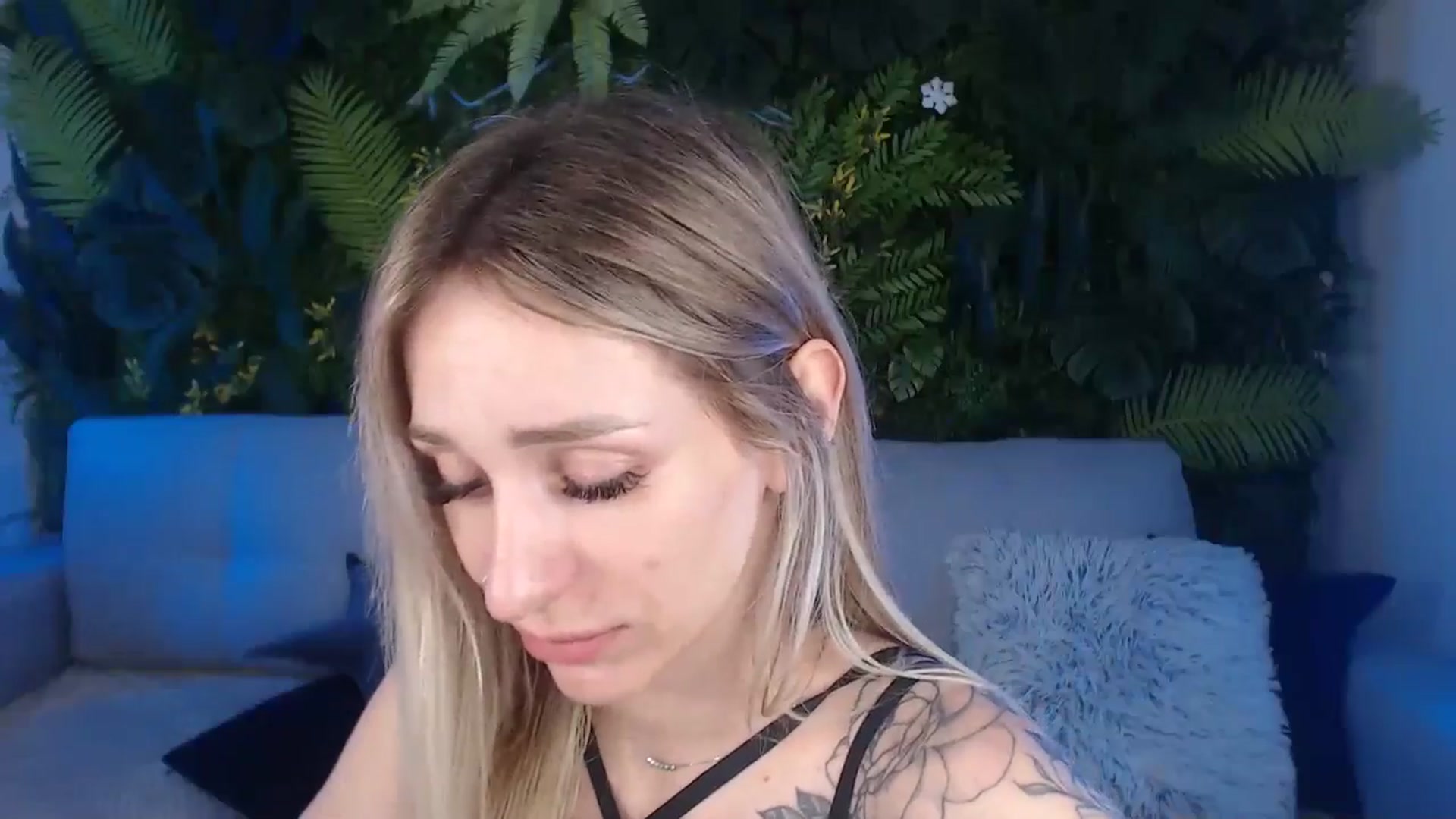 Gallery image thumbnail from Horny_Blond's myfreecams stream on, 07/05/2024, 13:21 image 7 of 20