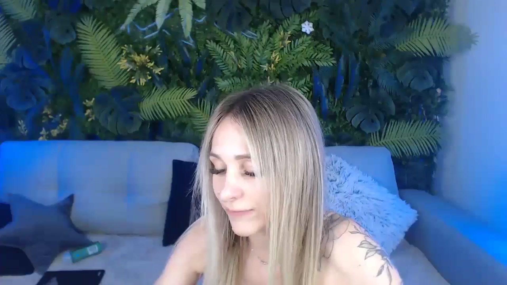 Gallery image thumbnail from Horny_Blond's myfreecams stream on, 07/06/2024, 13:34 image 3 of 20