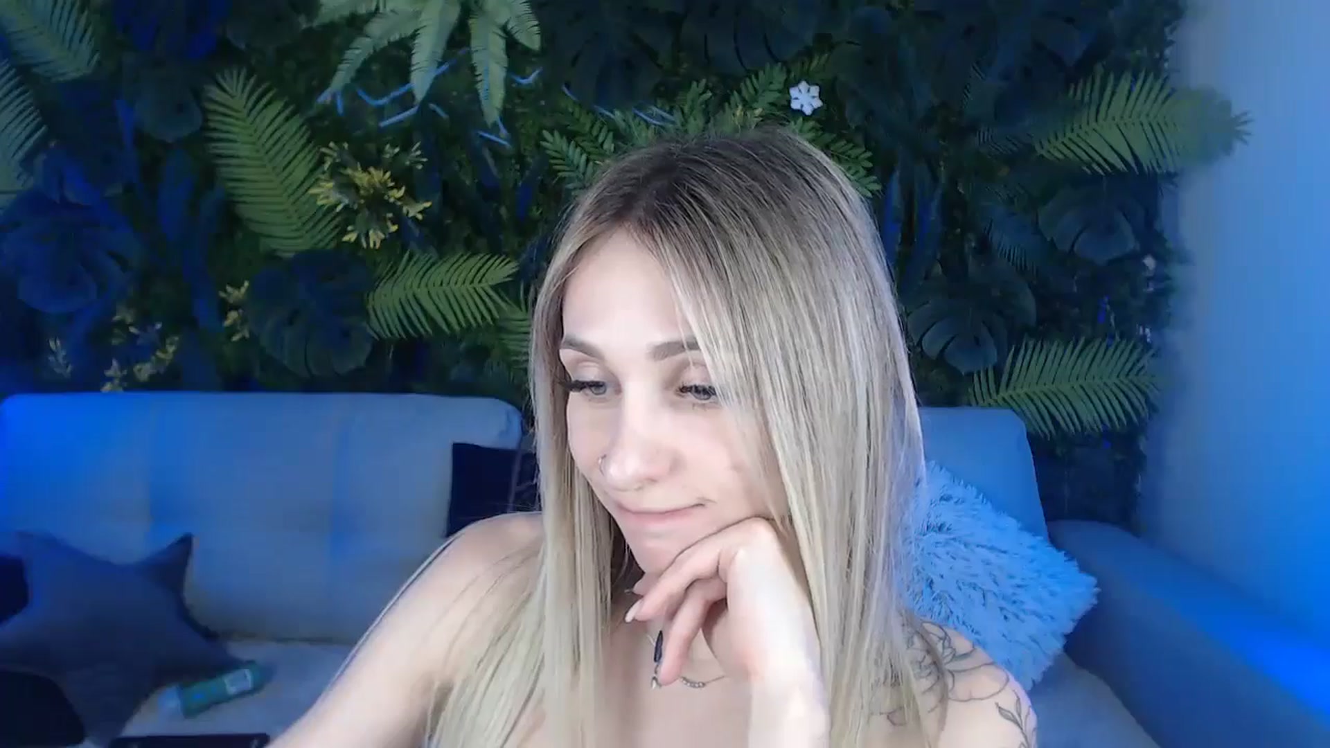 Gallery image thumbnail from Horny_Blond's myfreecams stream on, 07/06/2024, 13:34 image 19 of 20