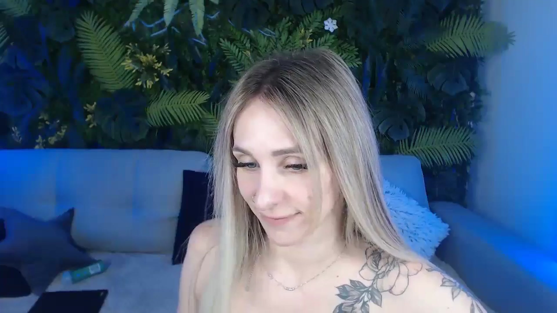 Gallery image thumbnail from Horny_Blond's myfreecams stream on, 07/06/2024, 13:57 image 18 of 20