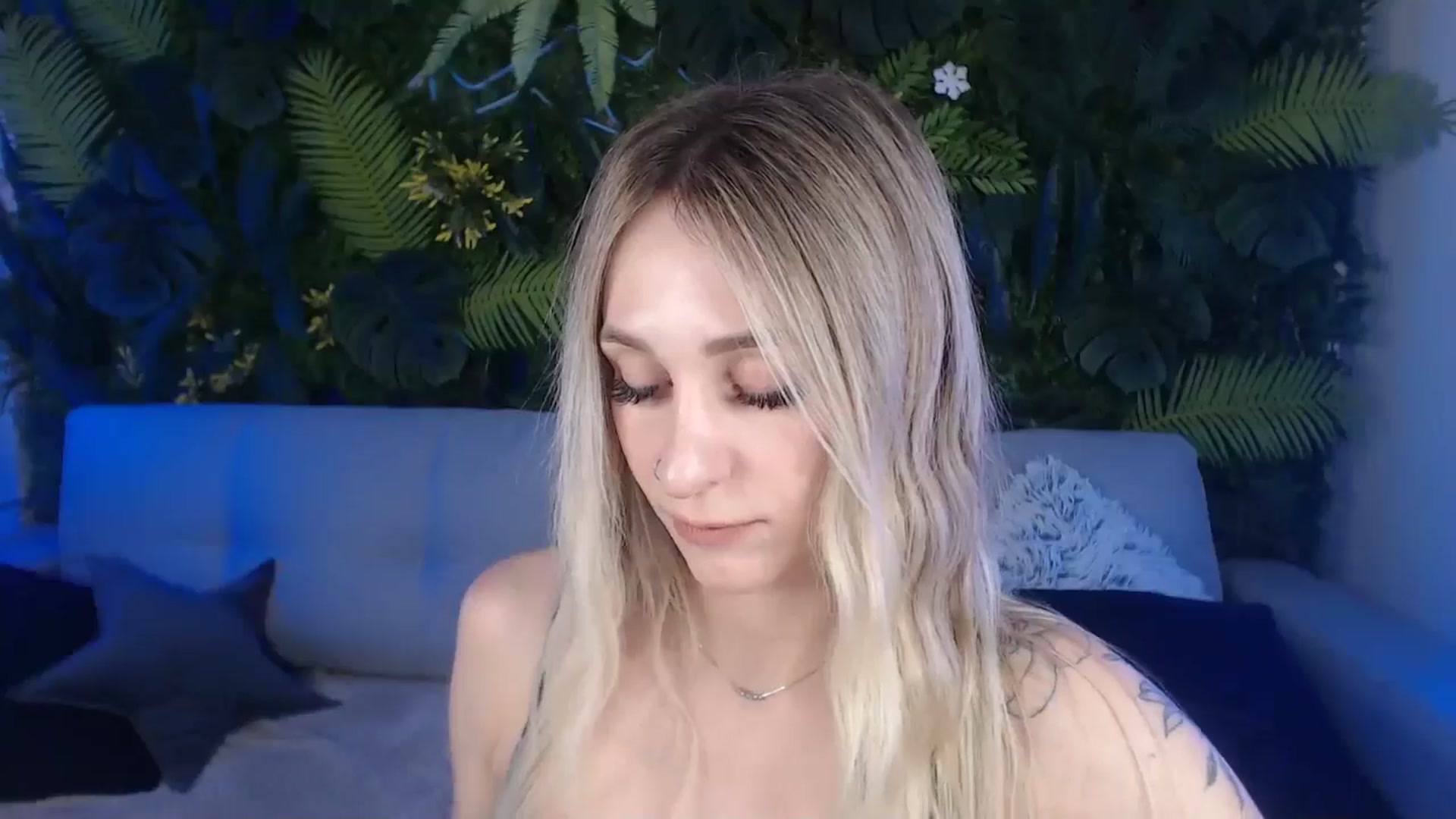 Gallery image thumbnail from Horny_Blond's myfreecams stream on, 07/07/2024, 09:03 image 6 of 20