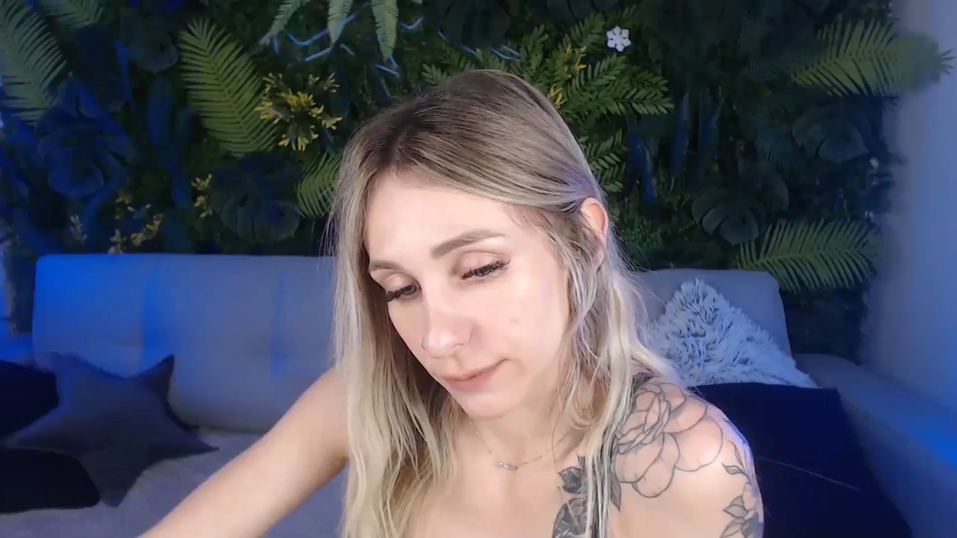 Gallery image thumbnail from Horny_Blond's myfreecams stream on, 07/07/2024, 09:33 image 15 of 20