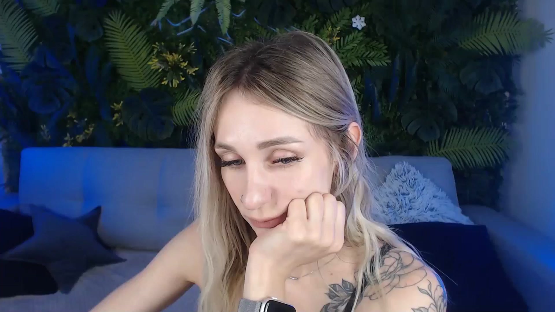 Gallery image thumbnail from Horny_Blond's myfreecams stream on, 07/07/2024, 09:33 image 14 of 20