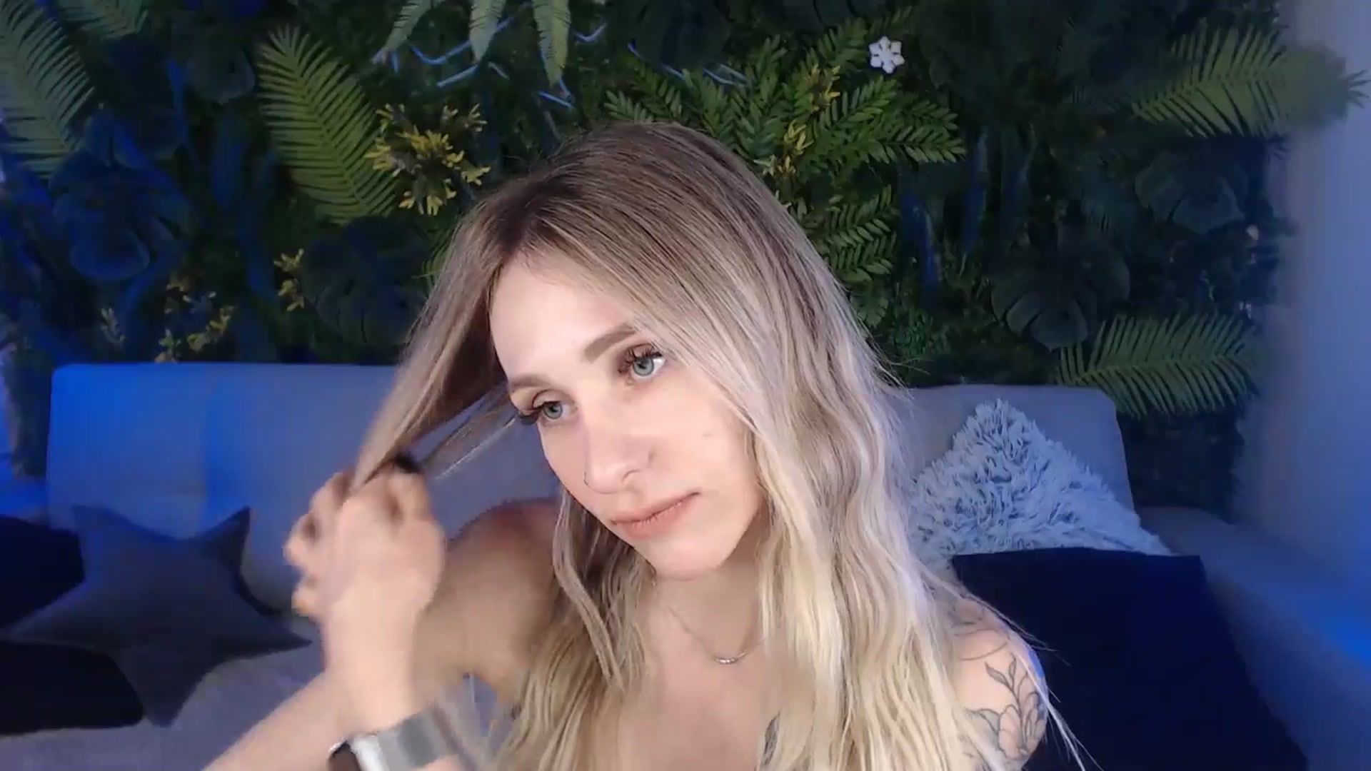Gallery image thumbnail from Horny_Blond's myfreecams stream on, 07/07/2024, 09:33 image 11 of 20