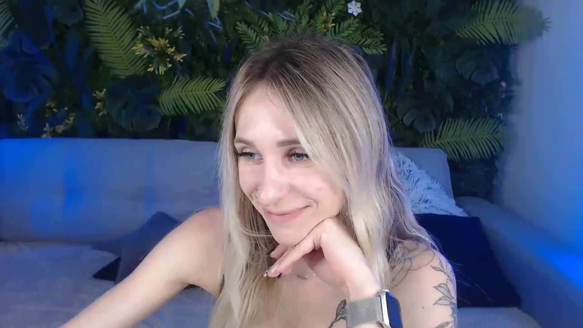 Gallery image thumbnail from Horny_Blond's myfreecams stream on, 07/07/2024, 11:03 image 3 of 20