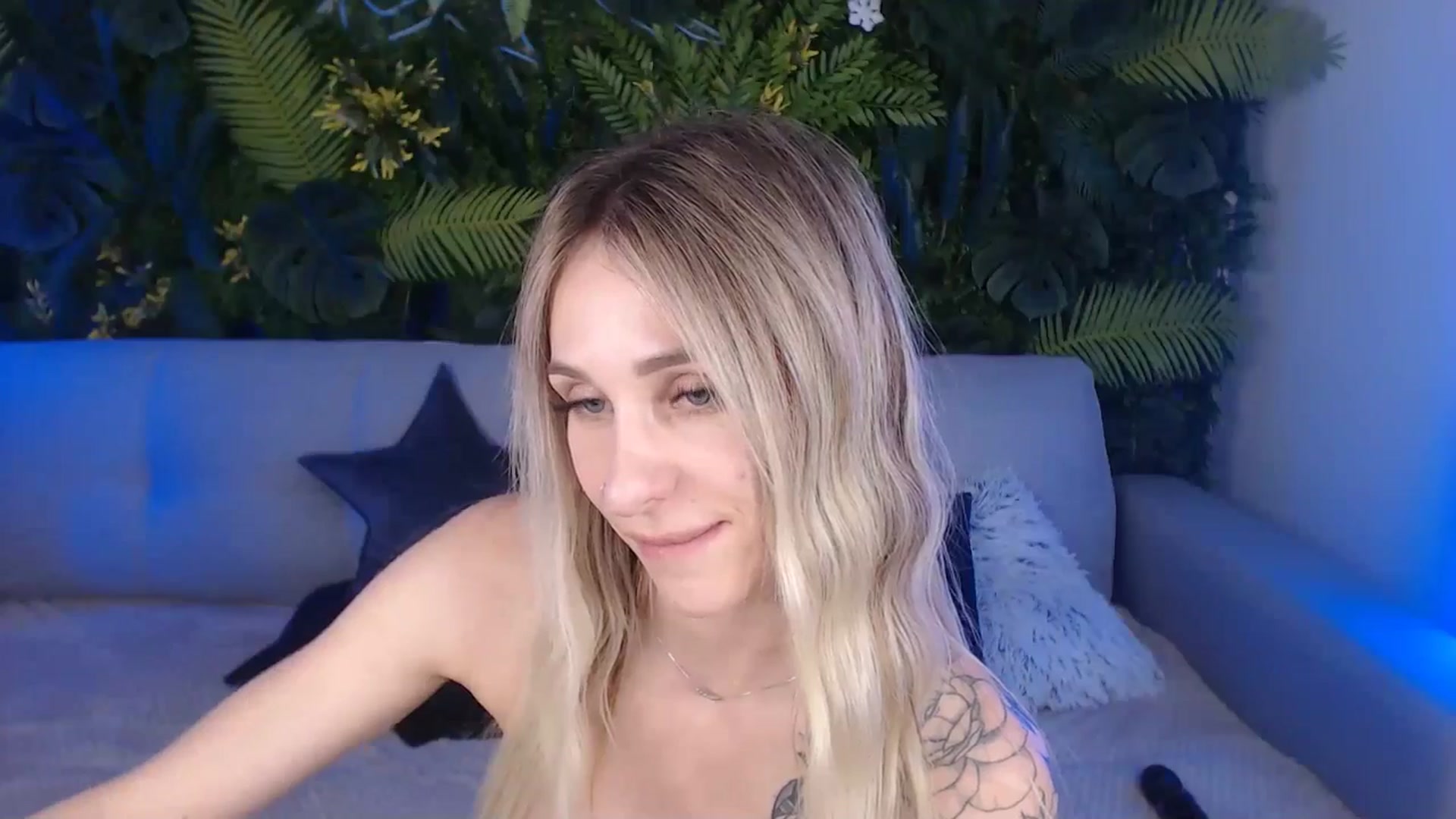 Gallery image thumbnail from Horny_Blond's myfreecams stream on, 07/07/2024, 12:57 image 10 of 20