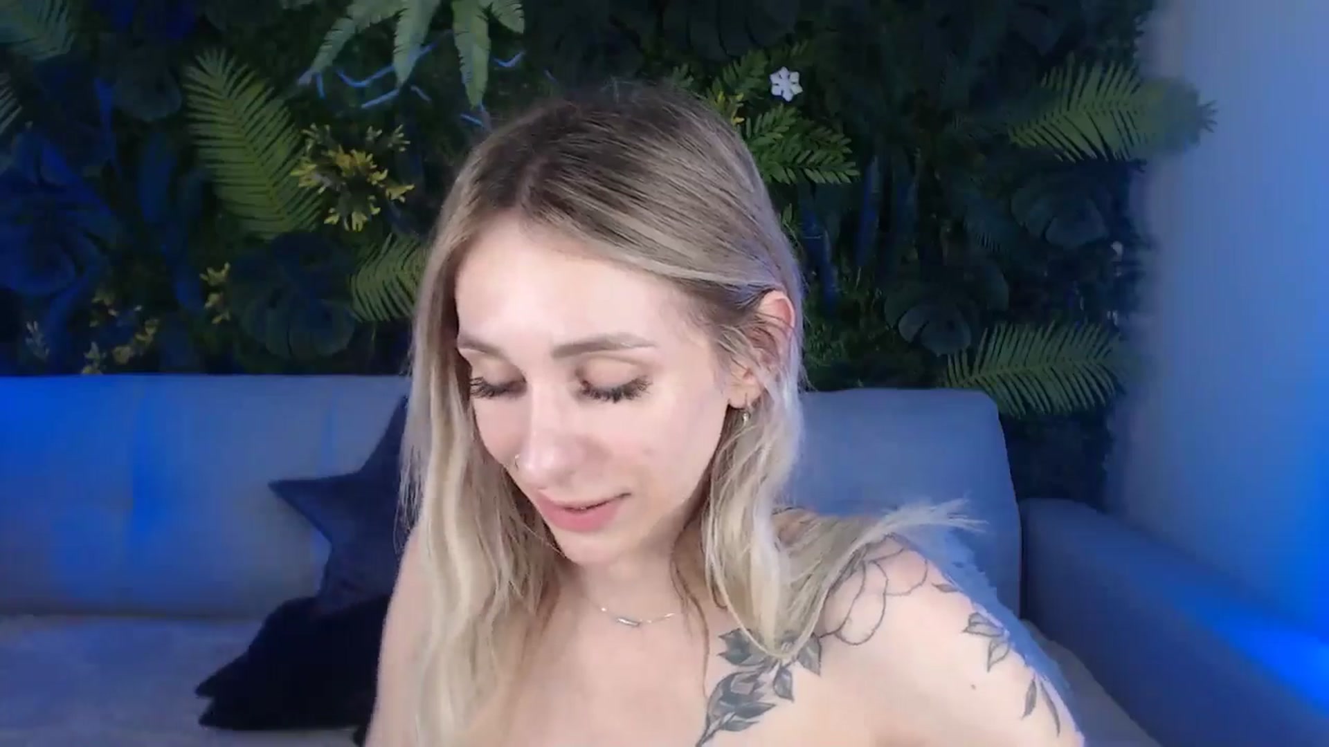 Gallery image thumbnail from Horny_Blond's myfreecams stream on, 07/07/2024, 12:57 image 3 of 20