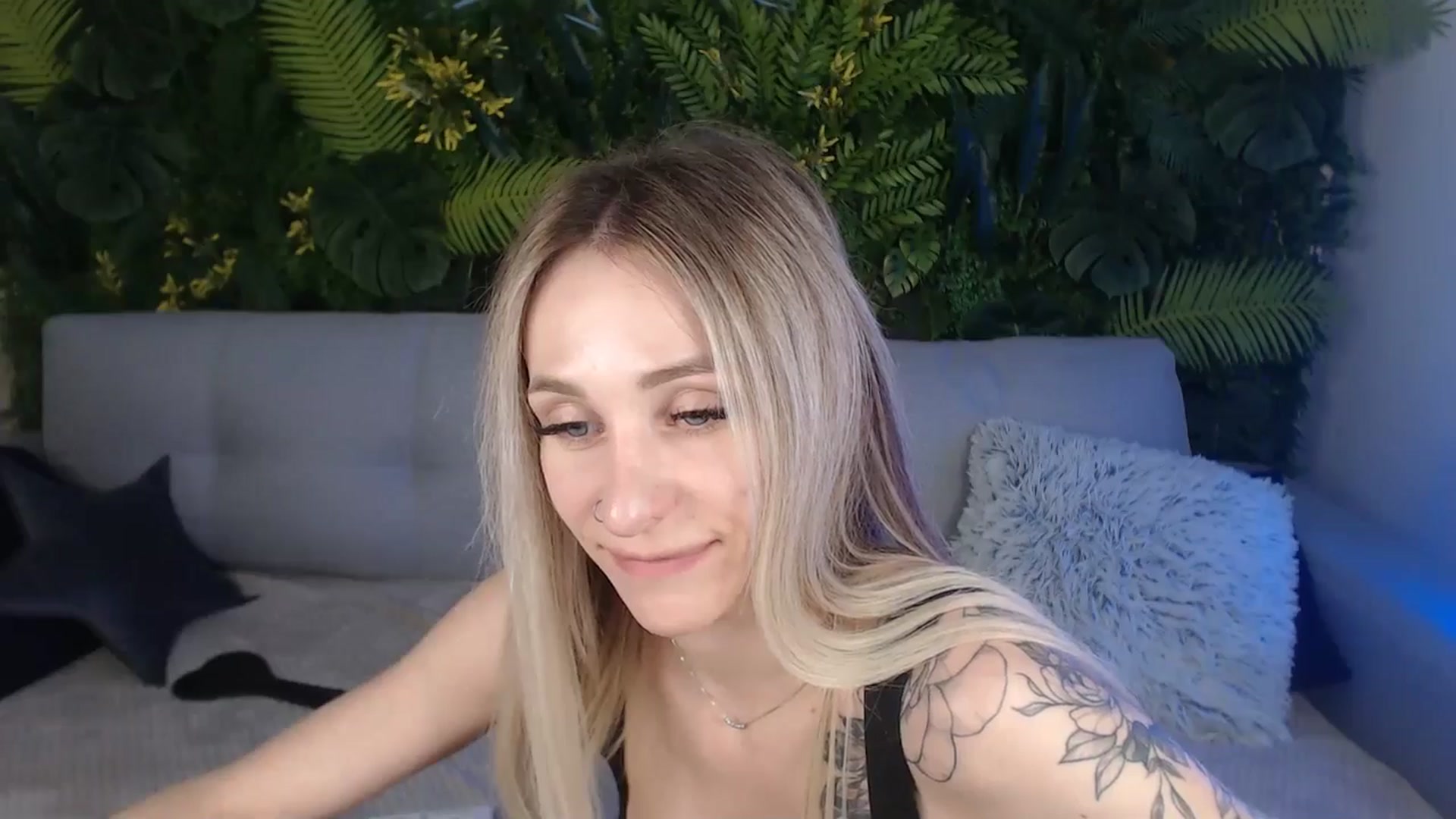 Gallery image thumbnail from Horny_Blond's myfreecams stream on, 07/08/2024, 11:43 image 6 of 20