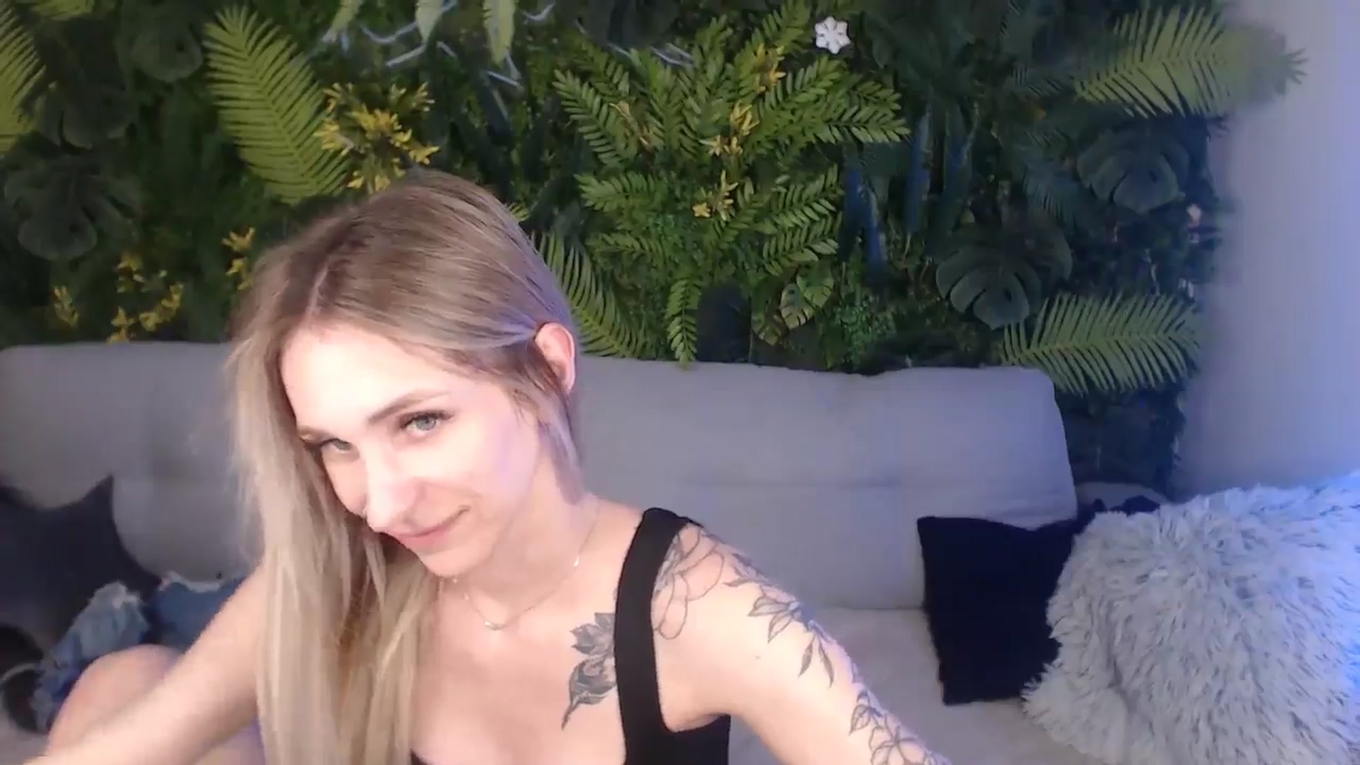 Gallery image thumbnail from Horny_Blond's myfreecams stream on, 07/08/2024, 12:42 image 5 of 20