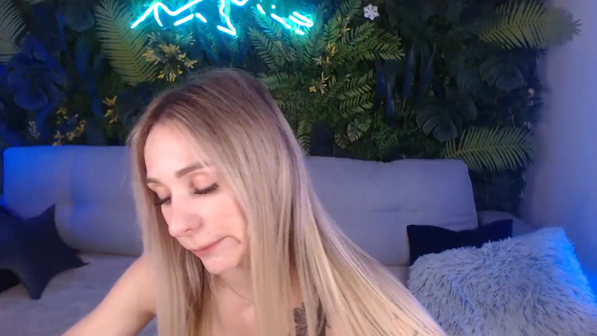 Gallery image thumbnail from Horny_Blond's myfreecams stream on, 07/09/2024, 08:23 image 20 of 20