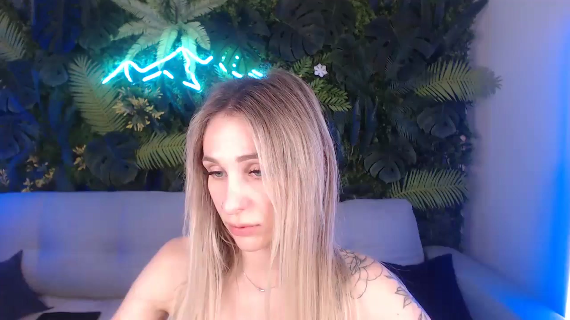 Gallery image thumbnail from Horny_Blond's myfreecams stream on, 07/09/2024, 12:12 image 1 of 20