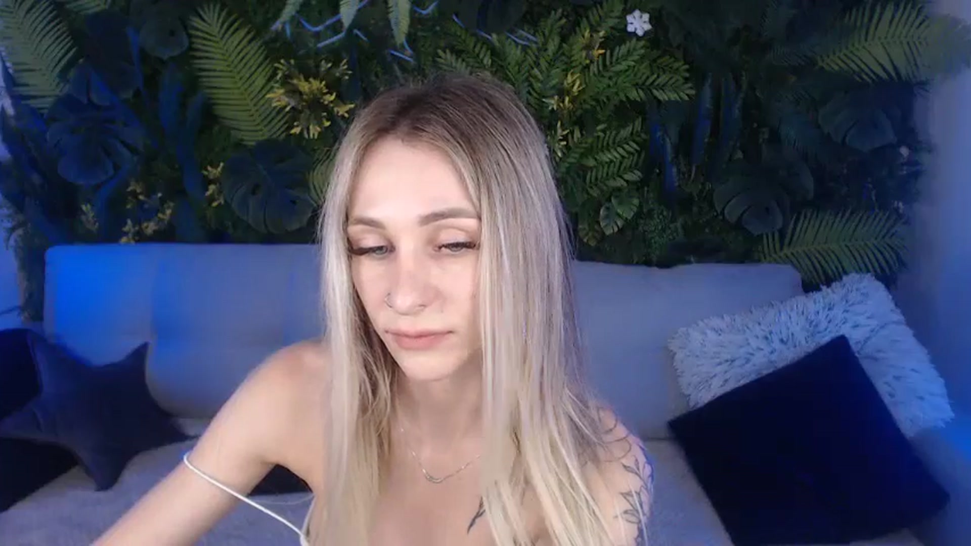 Gallery image thumbnail from Horny_Blond's myfreecams stream on, 07/12/2024, 09:19 image 12 of 20