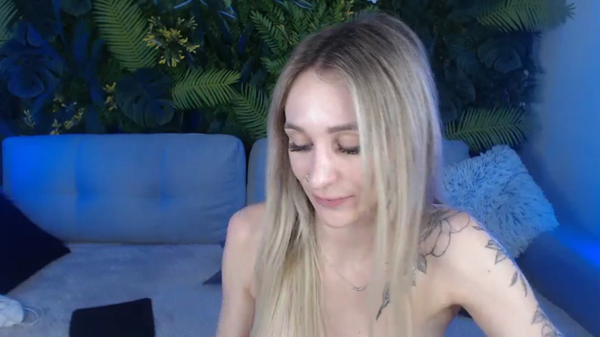 Gallery image thumbnail from Horny_Blond's myfreecams stream on, 07/12/2024, 10:58 image 18 of 20