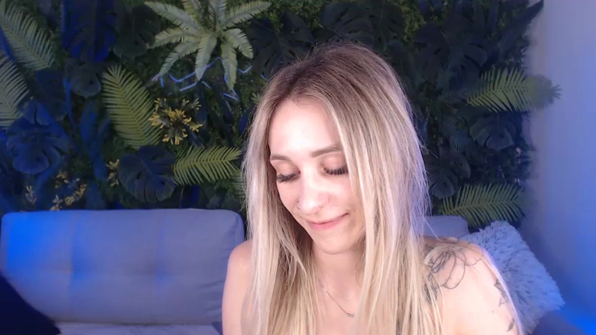 Gallery image thumbnail from Horny_Blond's myfreecams stream on, 07/12/2024, 10:58 image 8 of 20