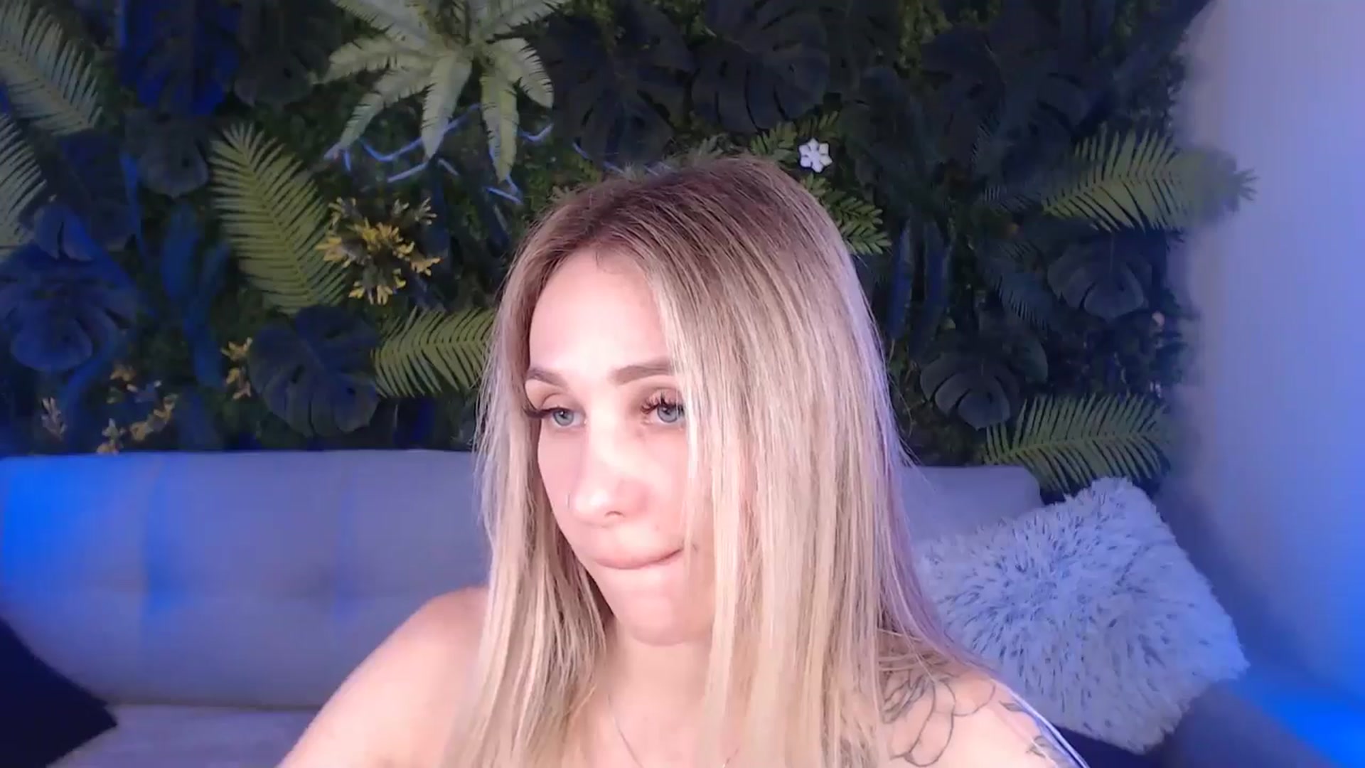 Gallery image thumbnail from Horny_Blond's myfreecams stream on, 07/12/2024, 12:07 image 20 of 20