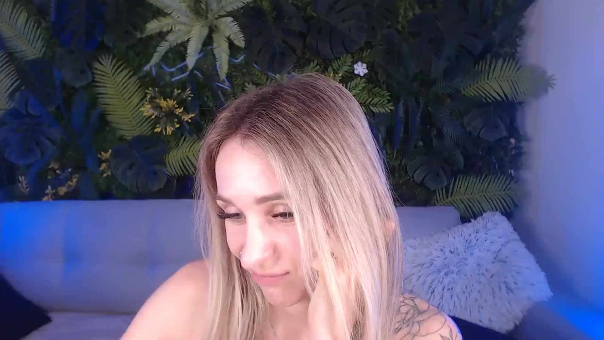 Gallery image thumbnail from Horny_Blond's myfreecams stream on, 07/12/2024, 12:07 image 17 of 20