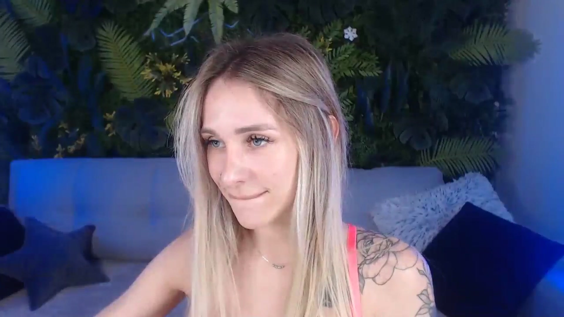 Gallery image thumbnail from Horny_Blond's myfreecams stream on, 07/13/2024, 08:49 image 6 of 20