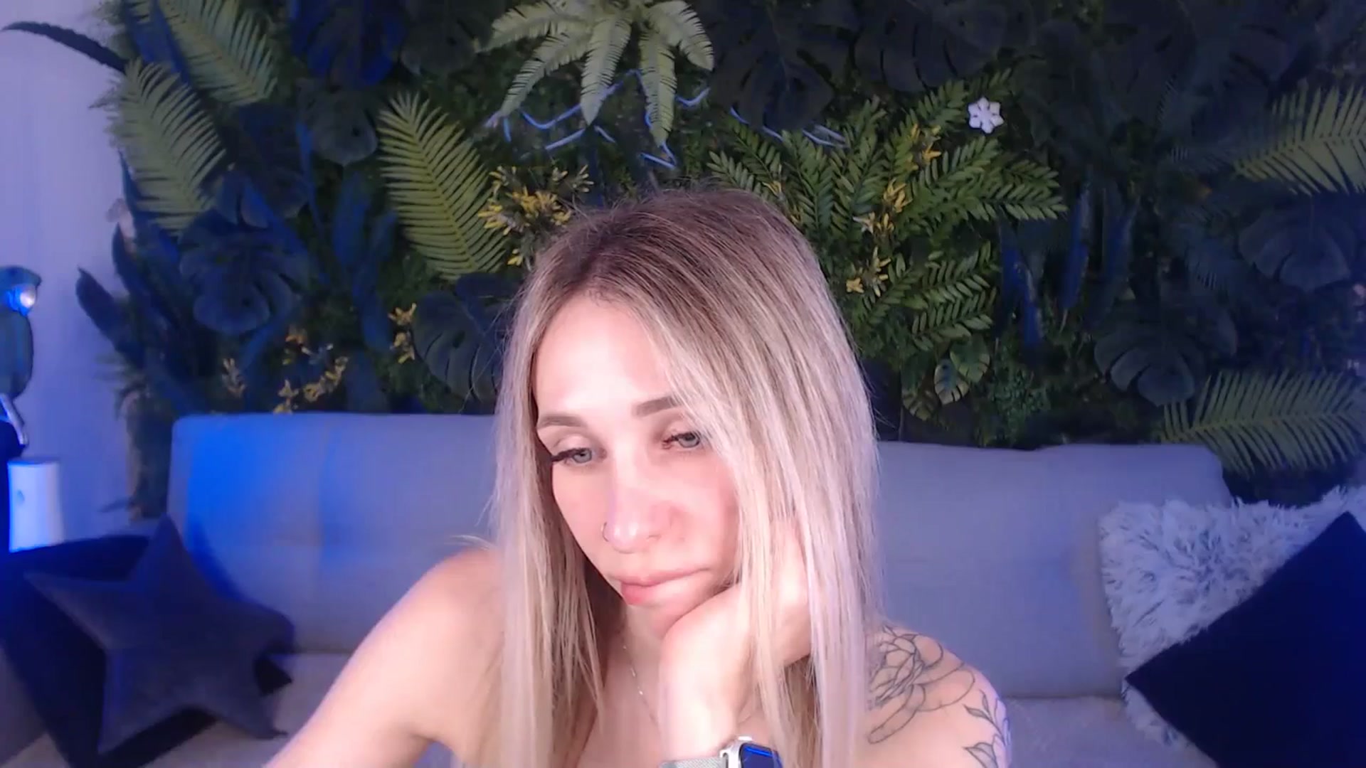 Gallery image thumbnail from Horny_Blond's myfreecams stream on, 07/13/2024, 13:32 image 19 of 20