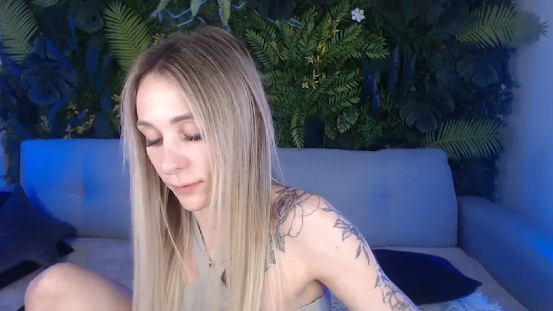 Gallery image thumbnail from Horny_Blond's myfreecams stream on, 07/14/2024, 10:44 image 12 of 20