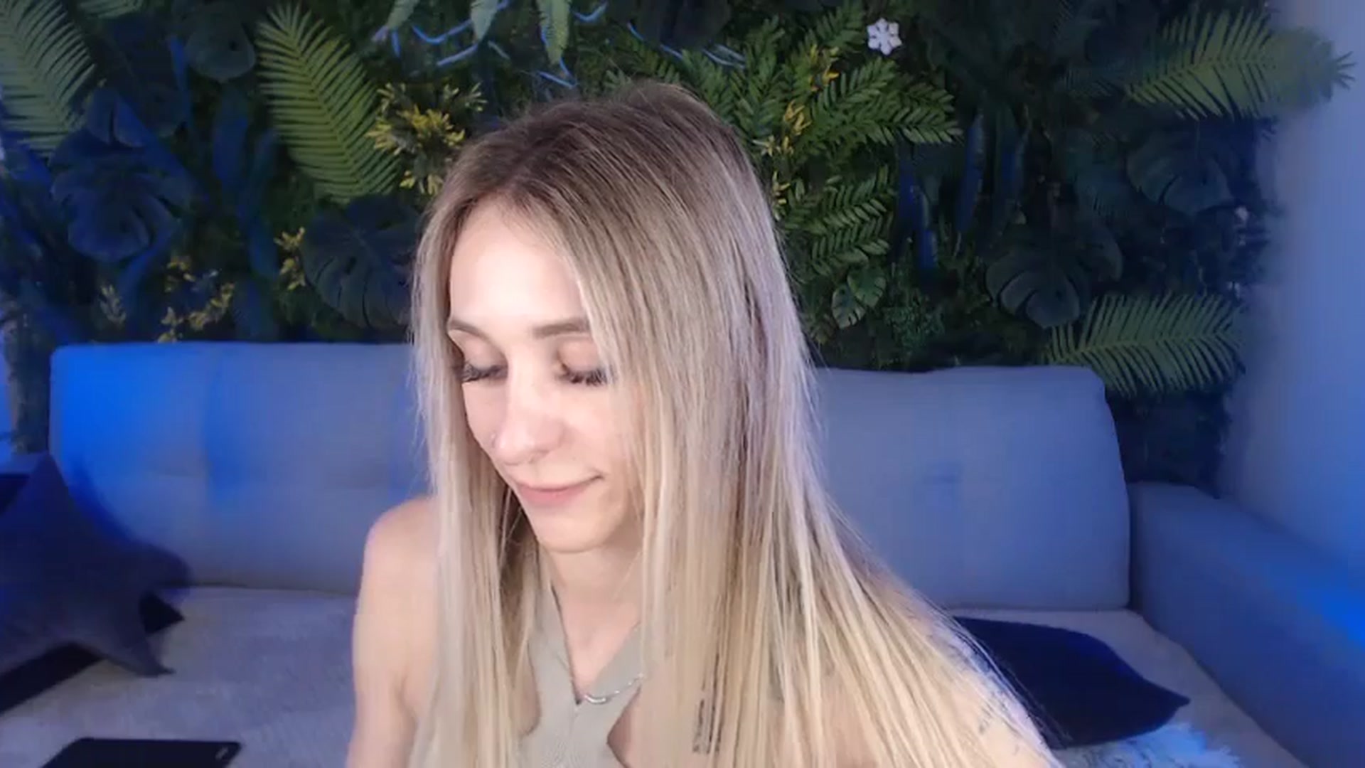 Gallery image thumbnail from Horny_Blond's myfreecams stream on, 07/14/2024, 10:44 image 18 of 20
