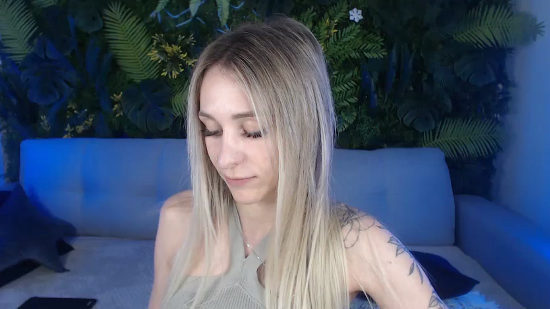 Gallery image thumbnail from Horny_Blond's myfreecams stream on, 07/14/2024, 10:44 image 2 of 20