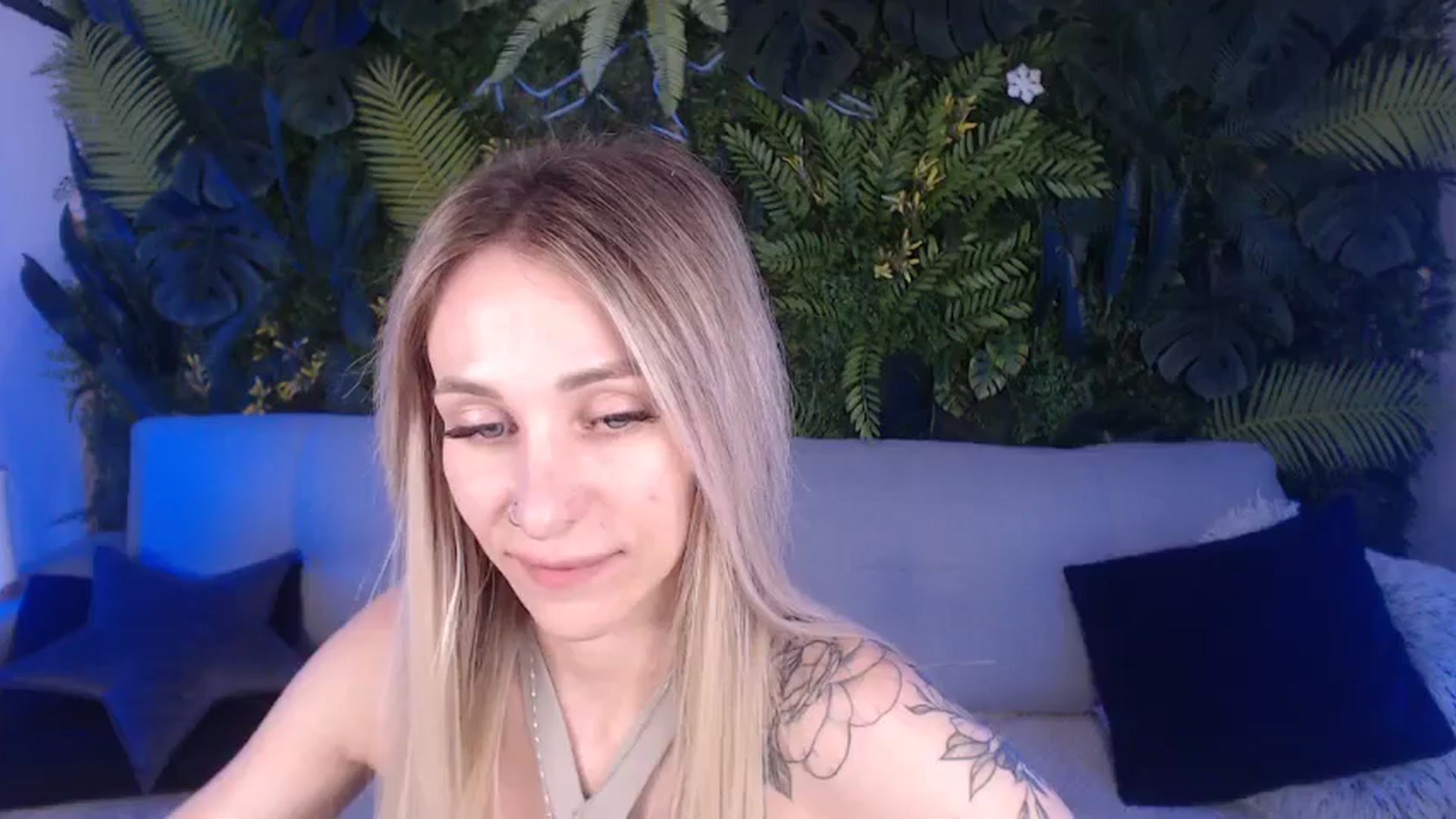 Gallery image thumbnail from Horny_Blond's myfreecams stream on, 07/14/2024, 12:25 image 1 of 20