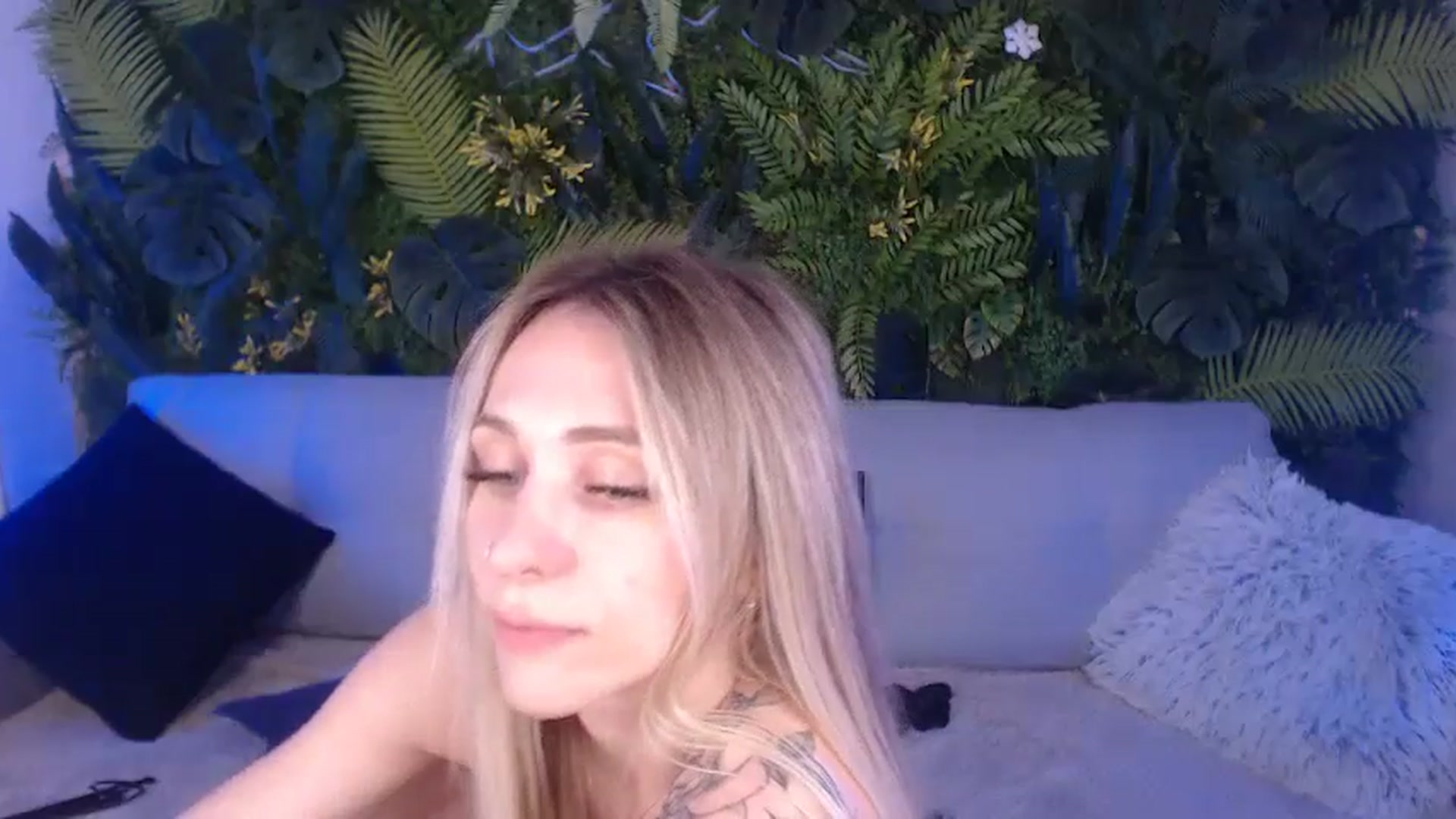 Gallery image thumbnail from Horny_Blond's myfreecams stream on, 07/14/2024, 13:29 image 18 of 20