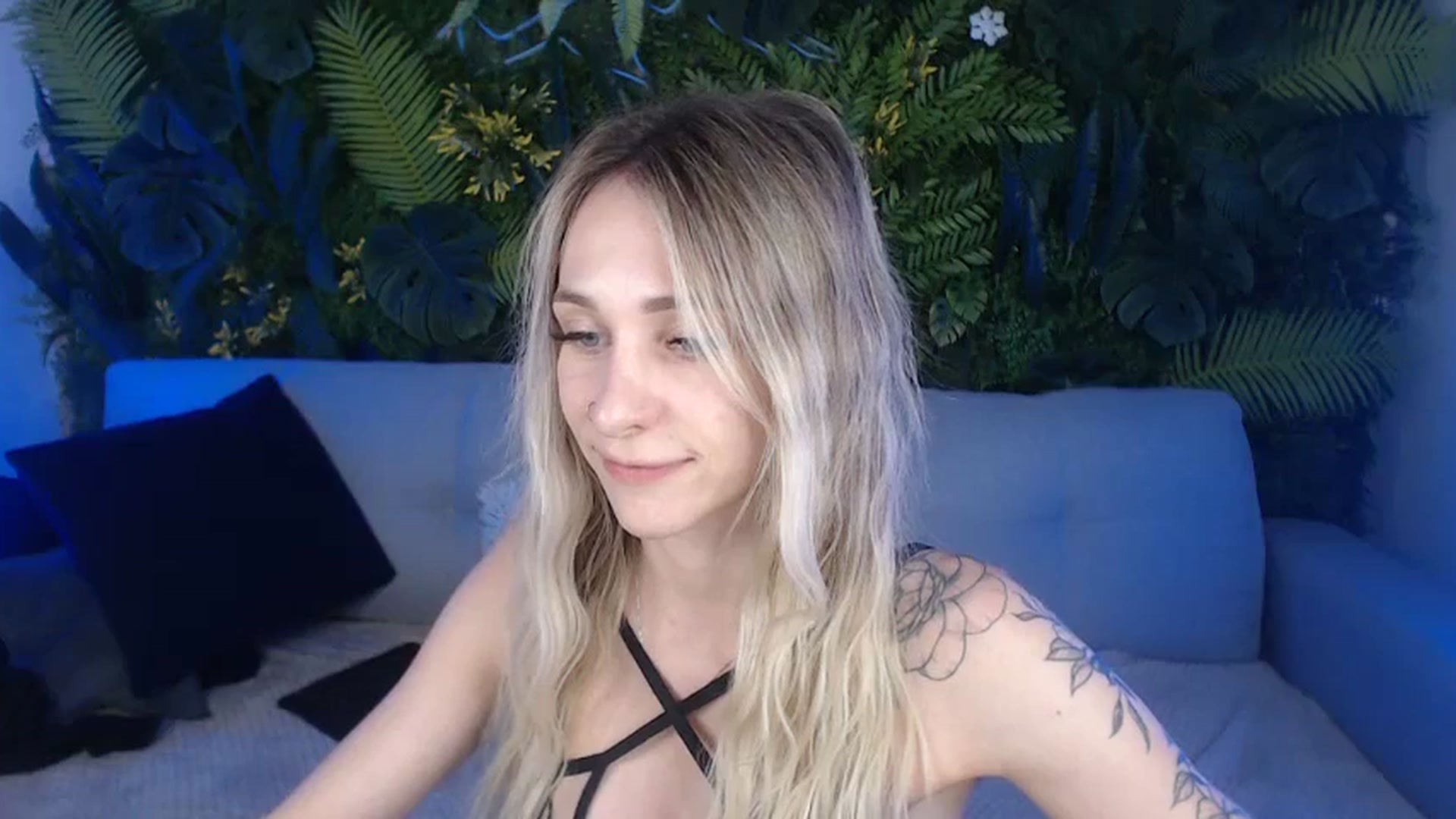 Gallery image thumbnail from Horny_Blond's myfreecams stream on, 07/15/2024, 11:38 image 6 of 20