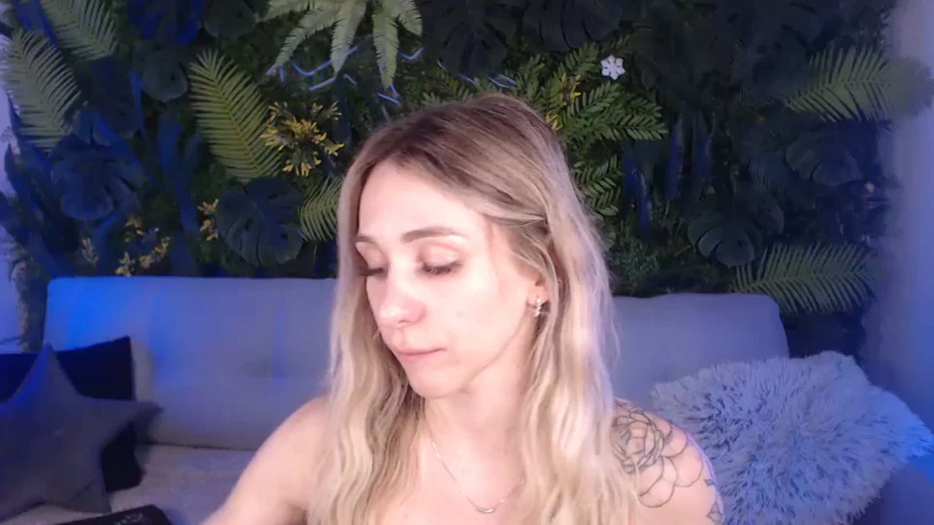 Gallery image thumbnail from Horny_Blond's myfreecams stream on, 07/15/2024, 12:37 image 5 of 20